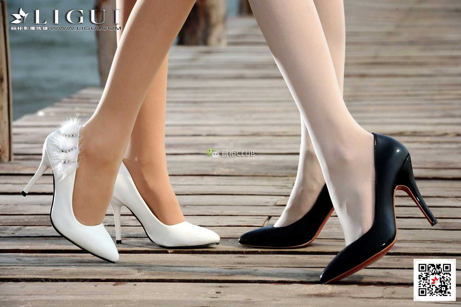 腿模Vicky&amp;amp;桃子《沙滩肉丝》 [丽柜Ligui] 写真集第6张