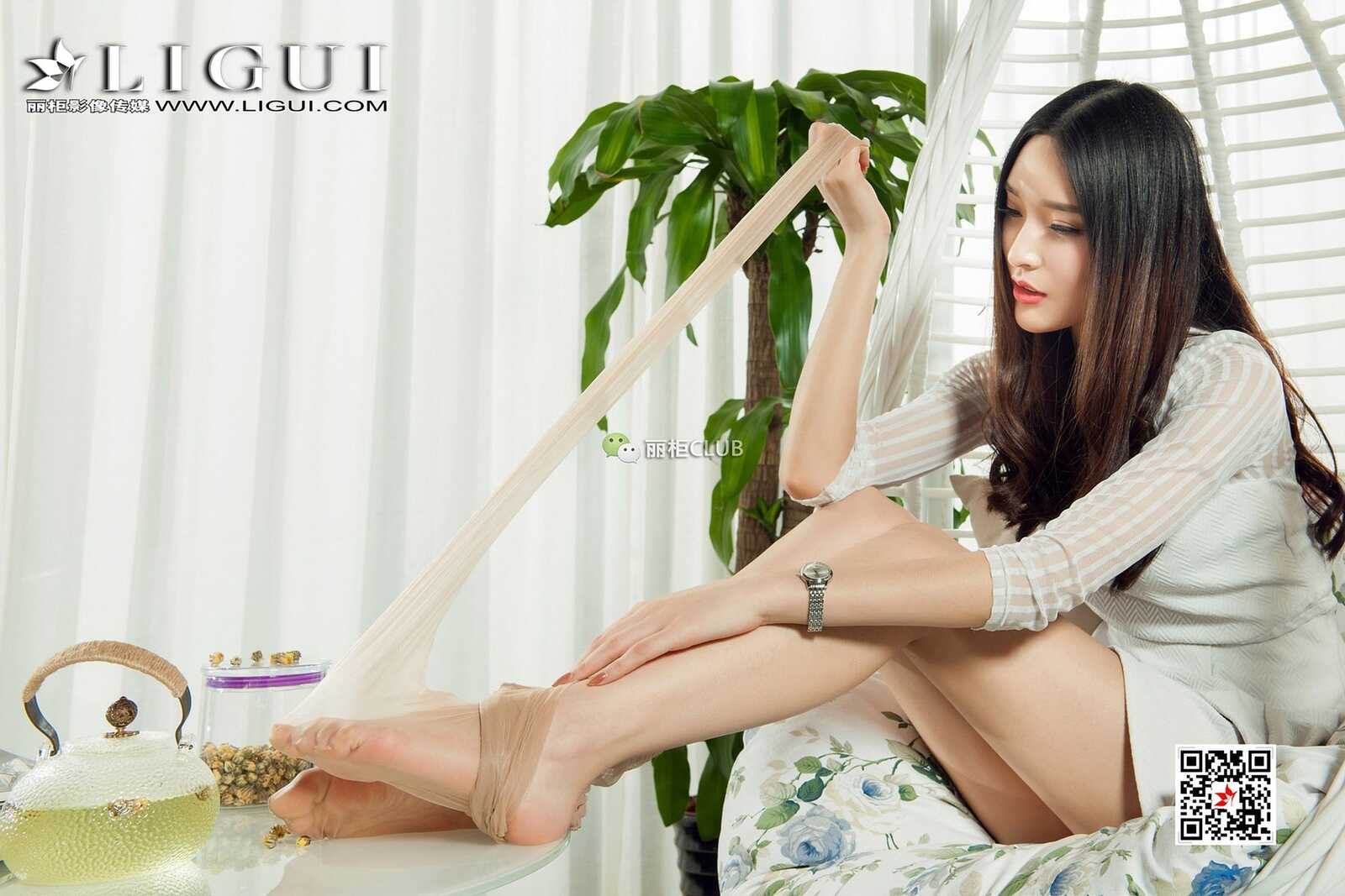 Mode 足模雪糕《吊篮椅丝足》 [丽柜Ligui] 写真集第11张