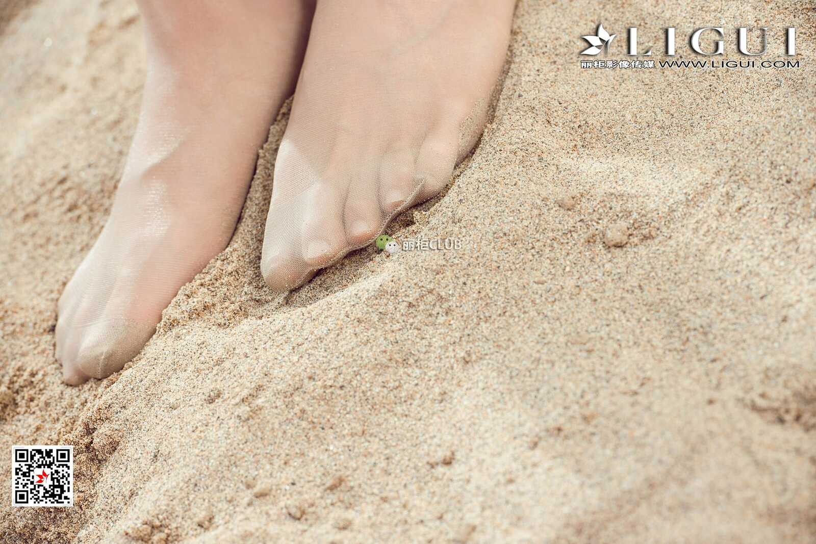 腿模赵纹清《沙滩丝足》 [丽柜Ligui] 写真集第12张