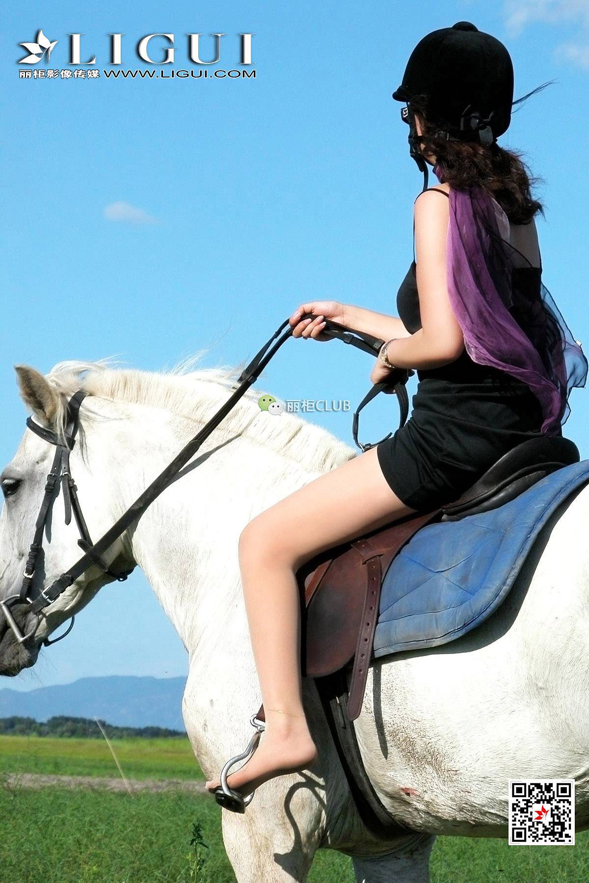 腿模丝高《白马女郎美丝》 [丽柜LIGUI] 美腿丝足第1张