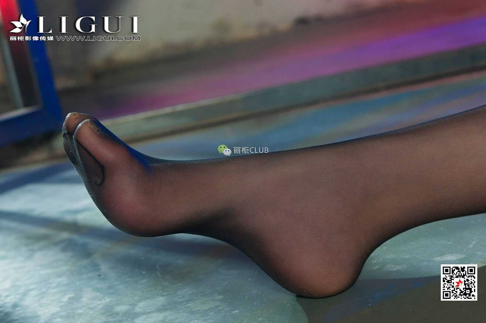 腿模敏儿《黑丝女王美脚》 [丽柜LIGUI] 网络丽人第2张