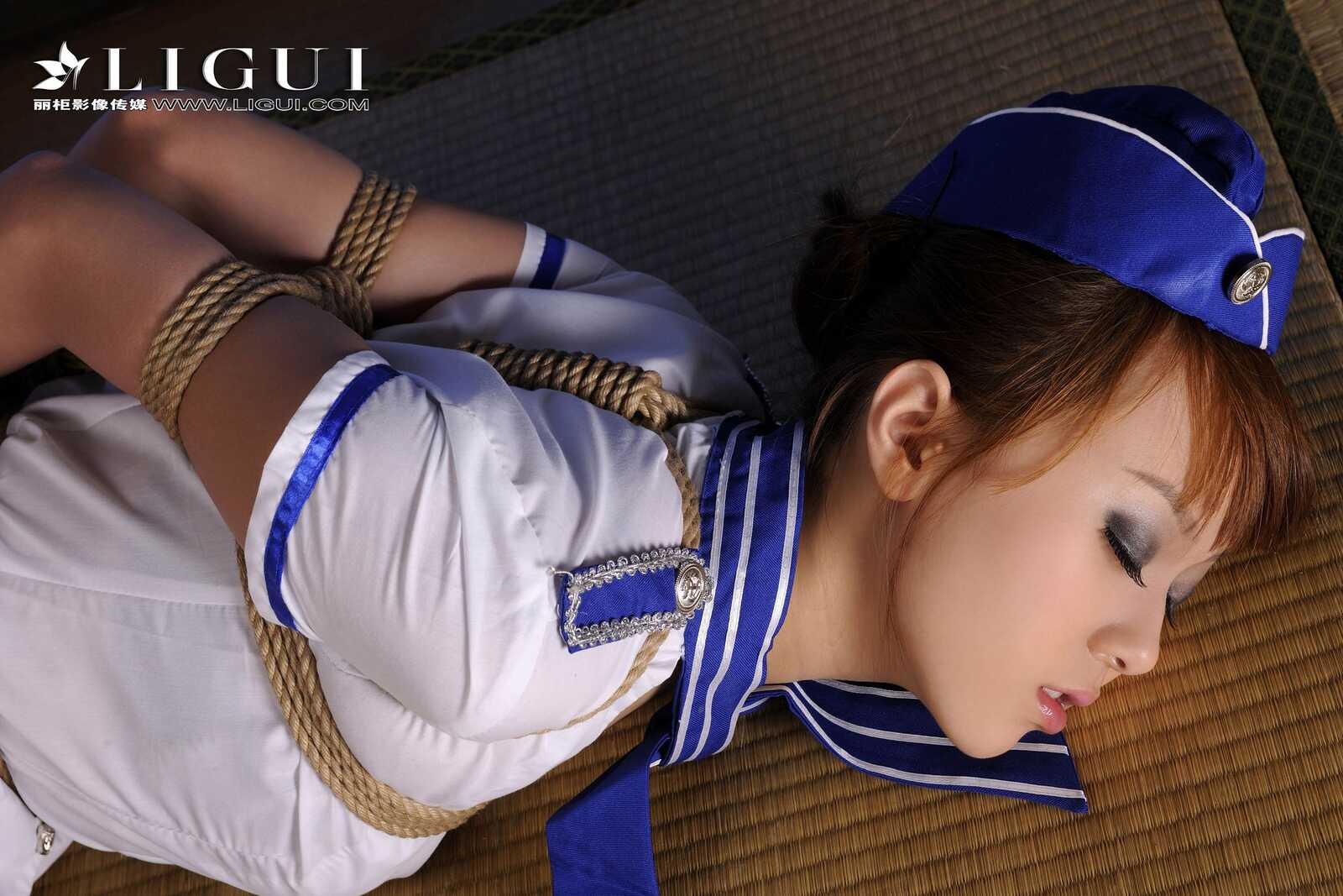 腿模桃子《空姐美束》 [丽柜Liguil] 网络丽人 写真第6张