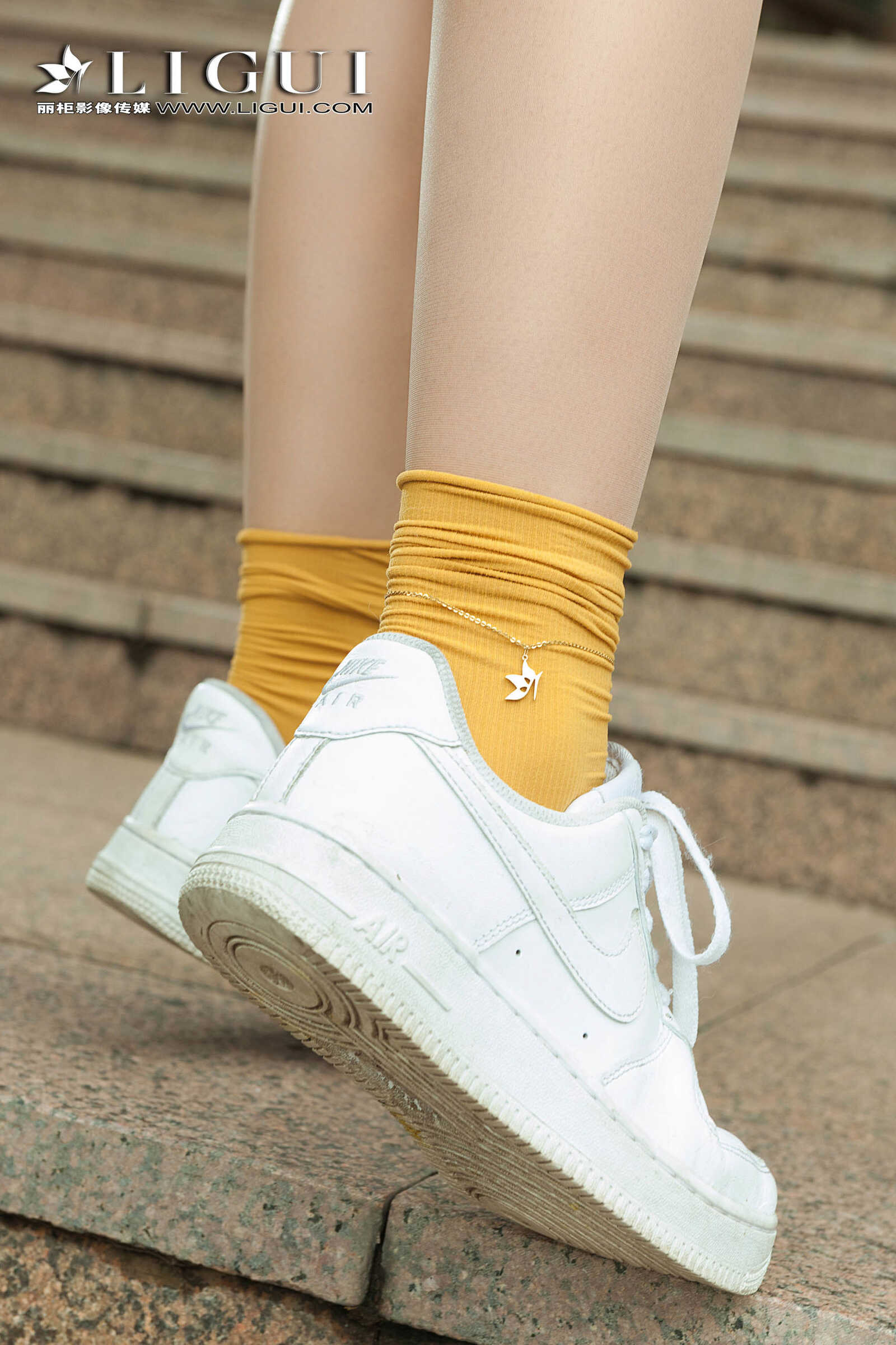 筱筱《街拍时尚少女》 [丽柜Ligui] 写真集第15张