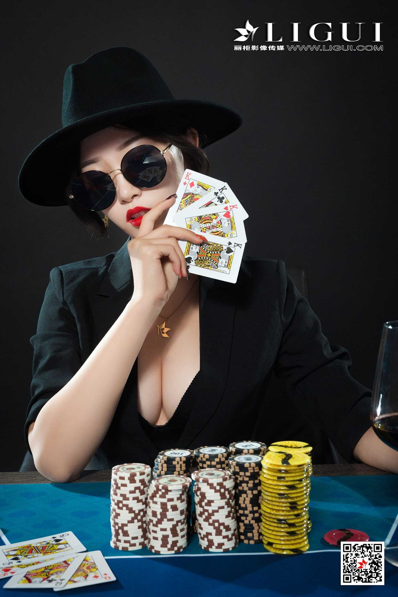 腿模筱筱《赌场黑丝女王》 [丽柜Ligui] 写真集第14张