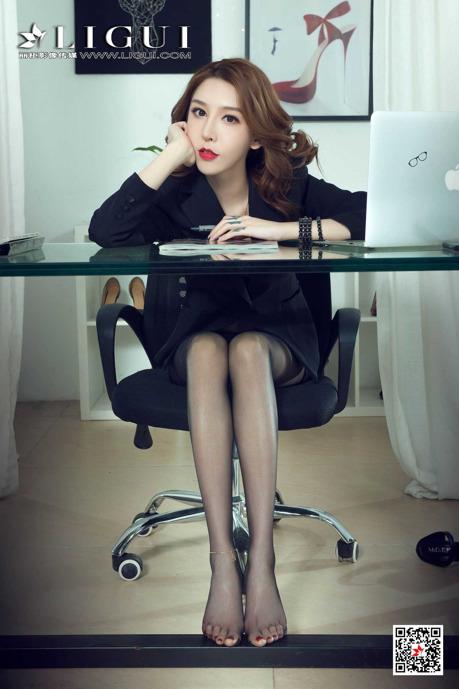 腿模兔子《极品黑丝OL御姐》 [丽柜Ligui] 网络丽人第10张
