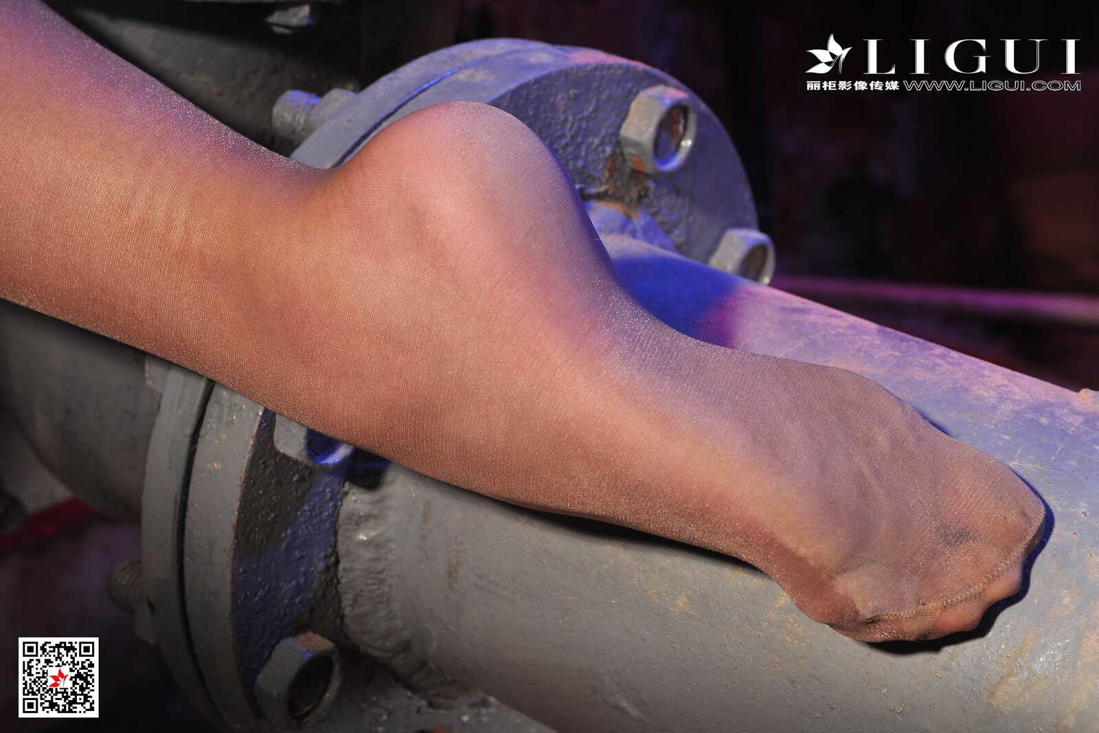 腿模Amily《肉丝袜绳艺捆绑》 [丽柜美束Ligui] 网络第1张