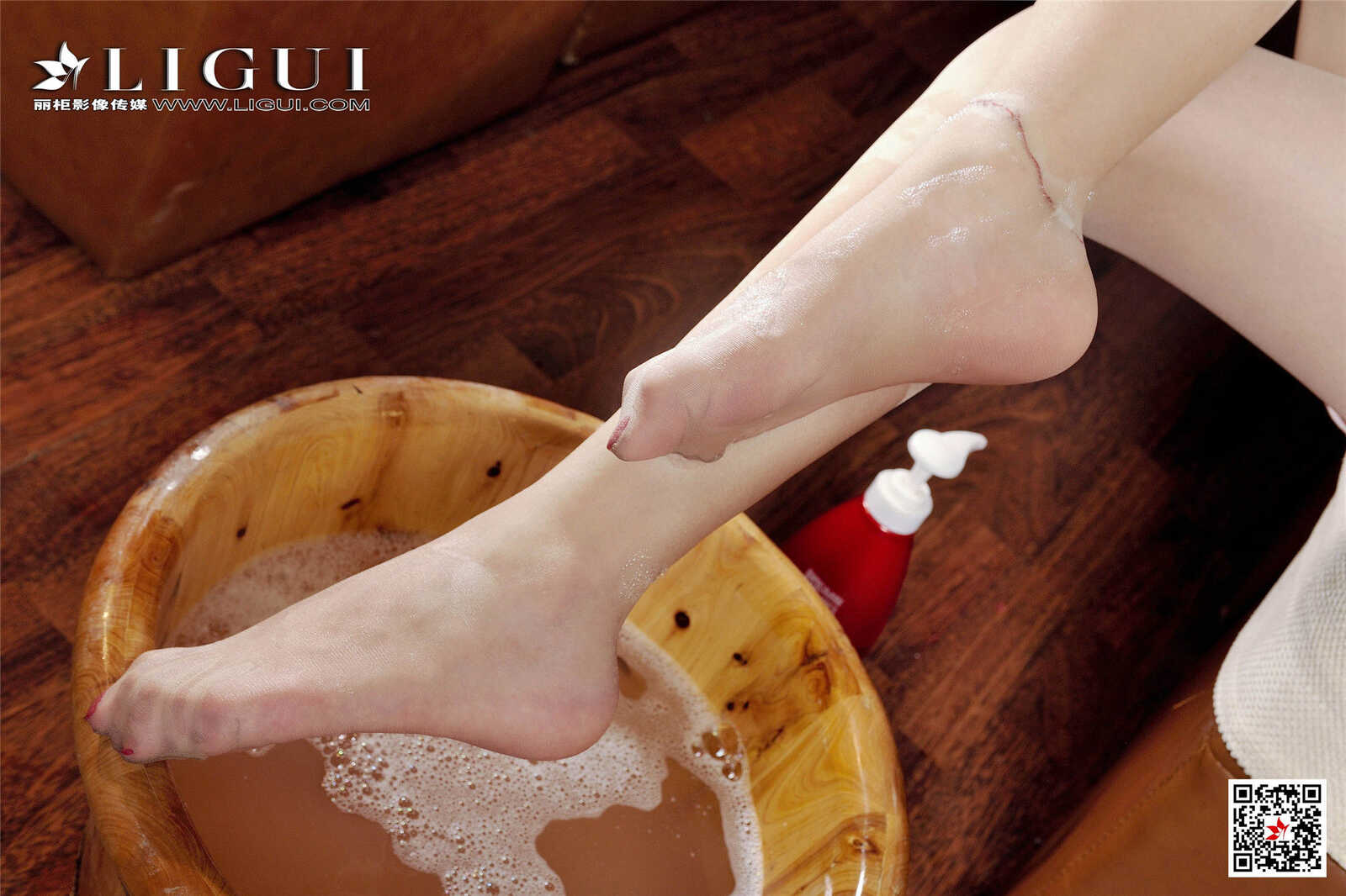 凌凌《粉红OL女郎》 [丽柜Ligui] 网络丽人 写真集第3张