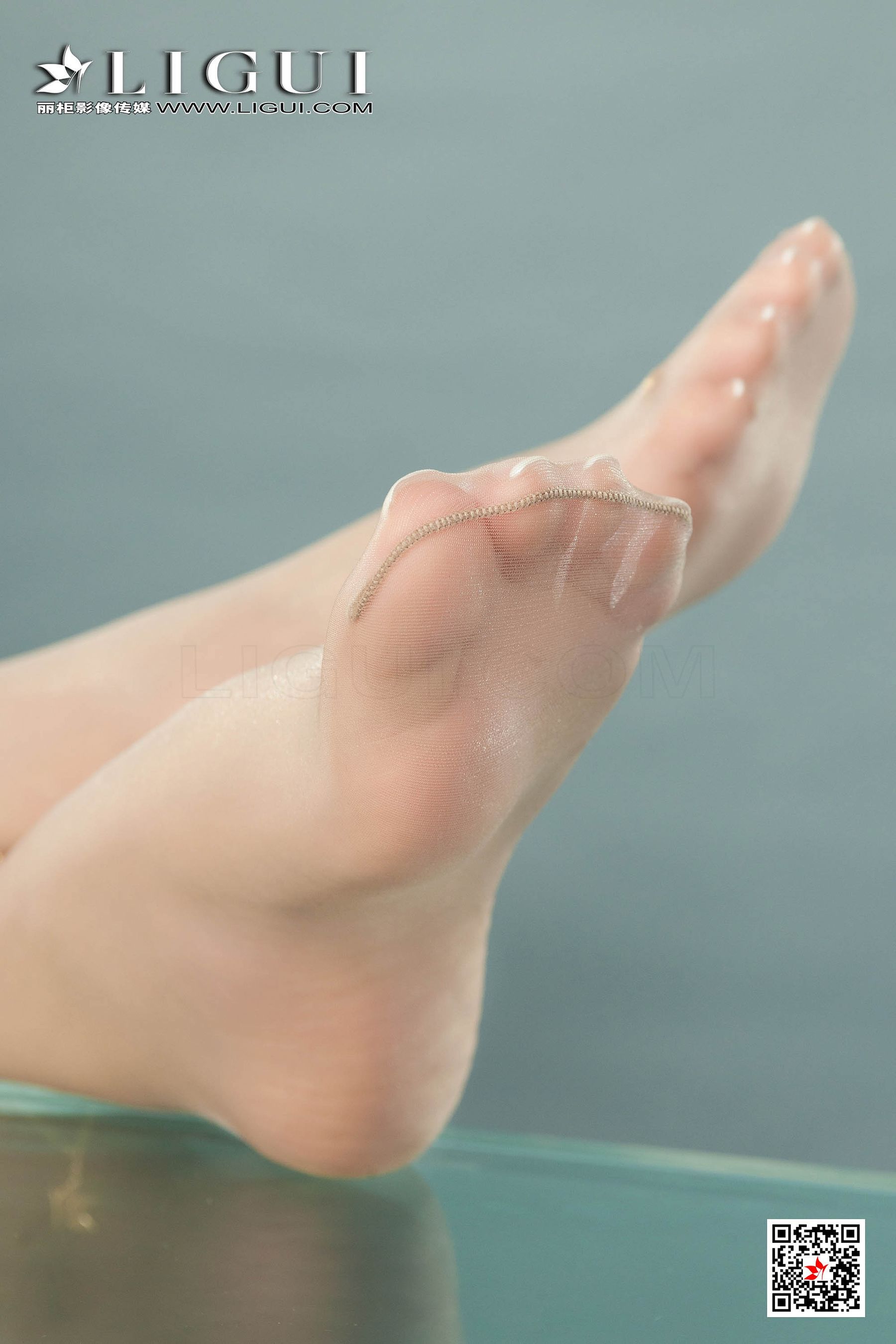 瑶瑶《OL小秘丝足美腿》 [丽柜LIGUI] 网络丽人 写第10张