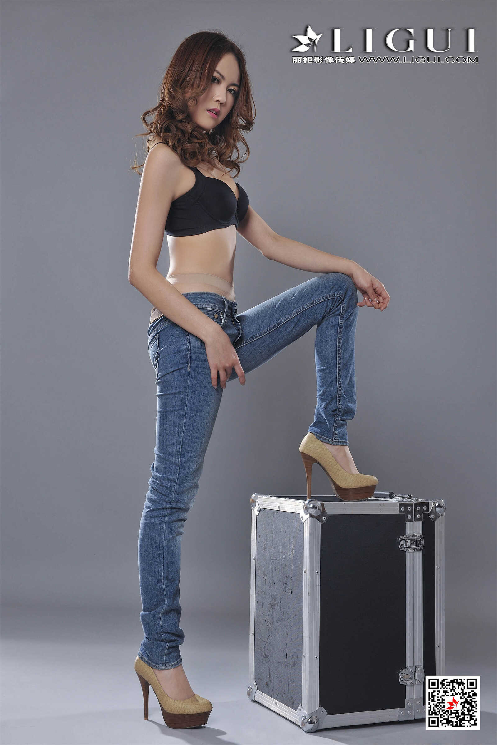 可馨《牛仔紧身裤女郎》 [丽柜Ligui] 写真集第11张