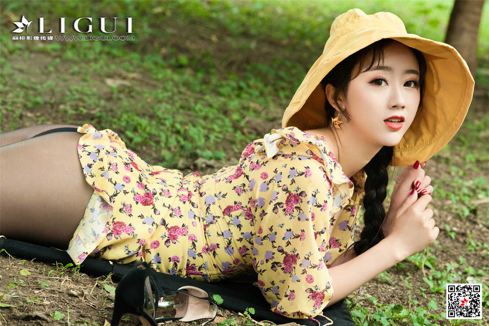 然然《极品森系黑丝草帽少女》 [丽柜Ligui] 写真第5张