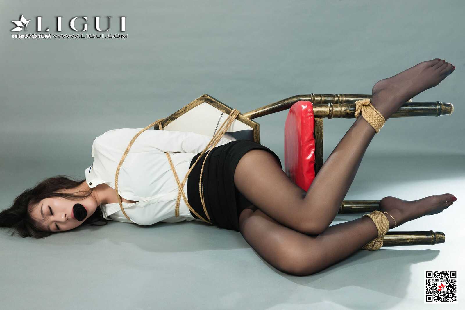 轩轩《黑丝OL捆绑绳艺》 [丽柜Ligui] 写真集第4张