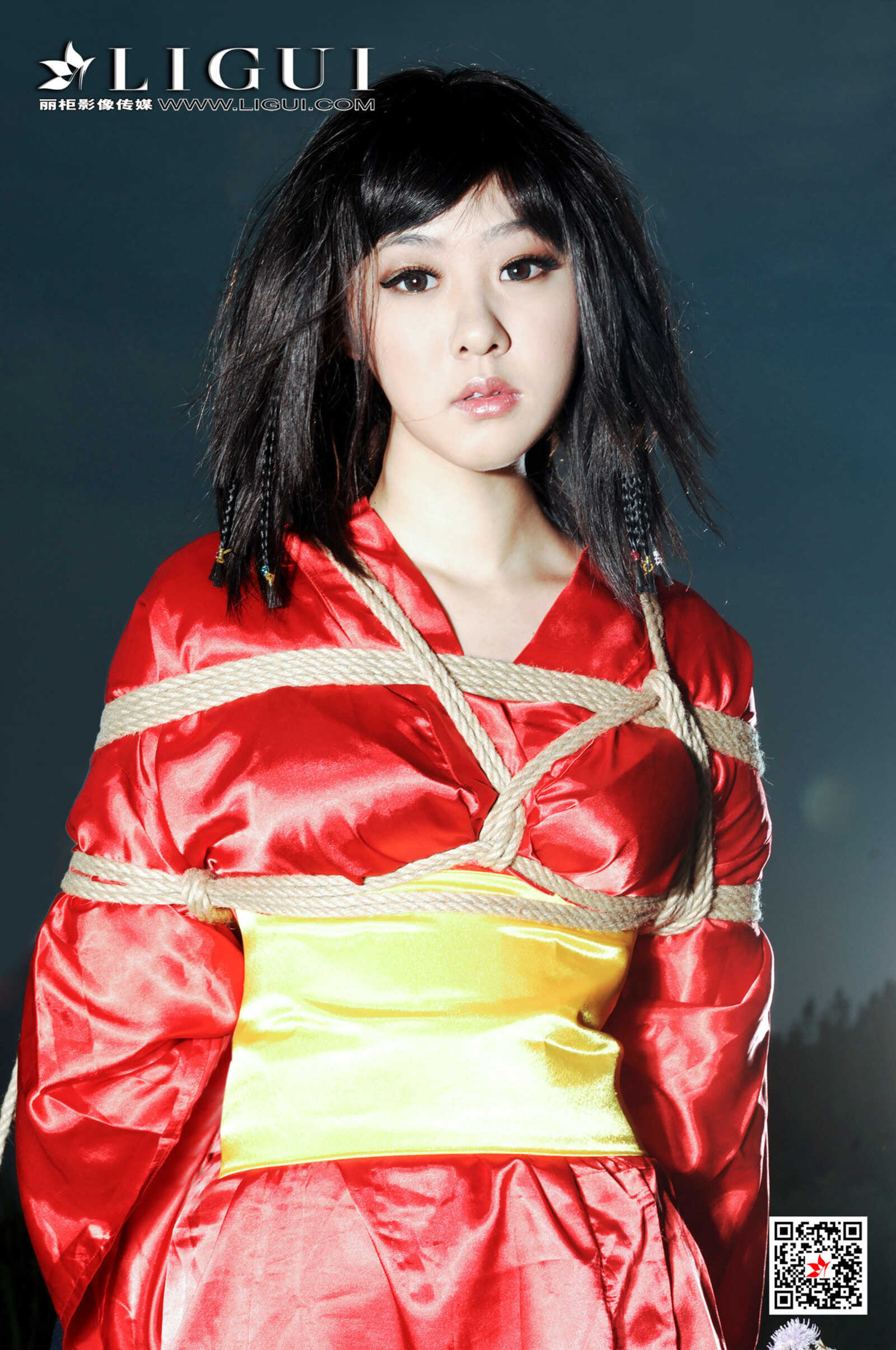 模特佩佩《黑夜美束》 [丽柜Ligui] 精品图集 写真第6张