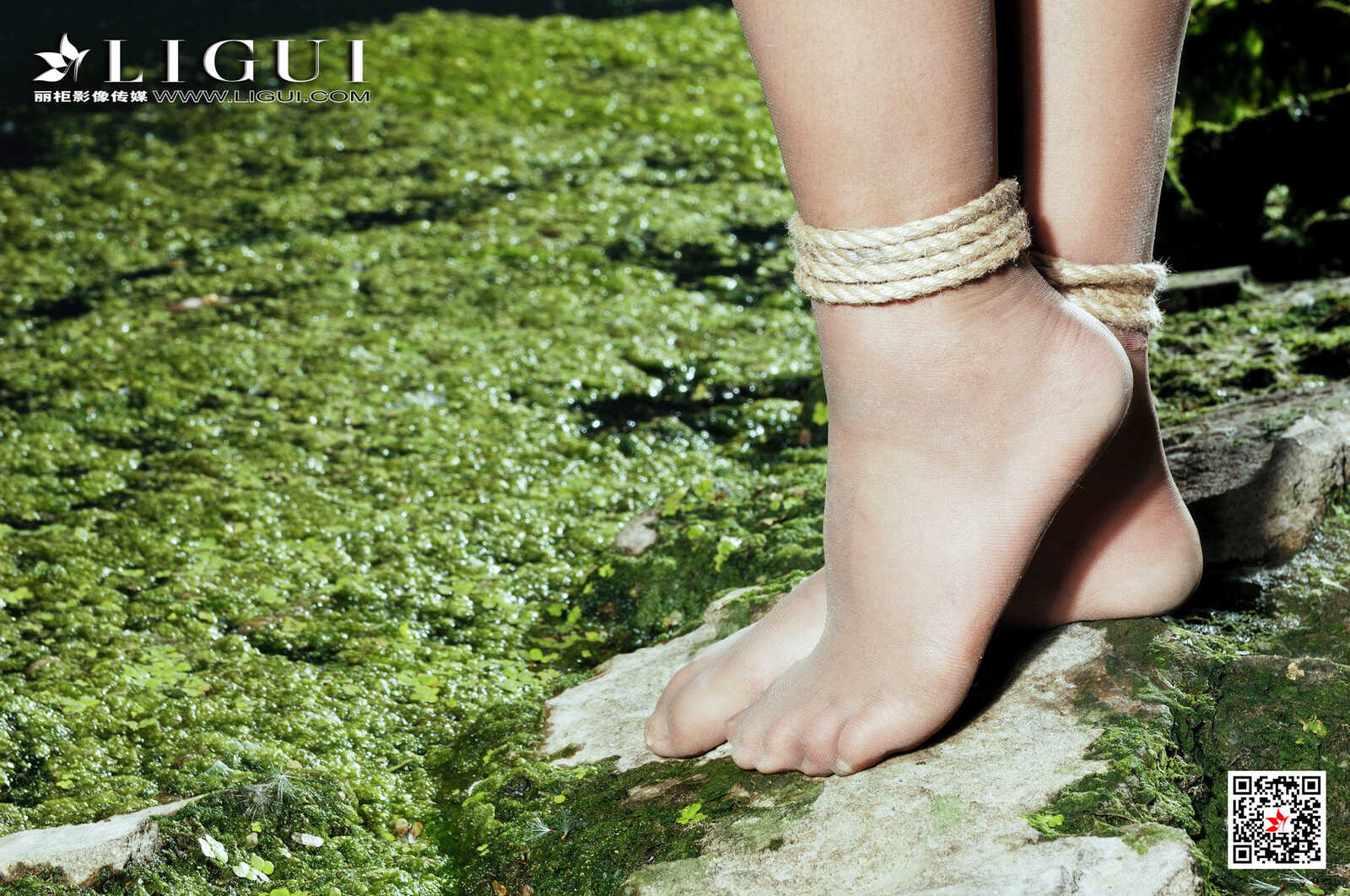 模特佩佩《黑夜美束》 [丽柜Ligui] 精品图集 写真第2张