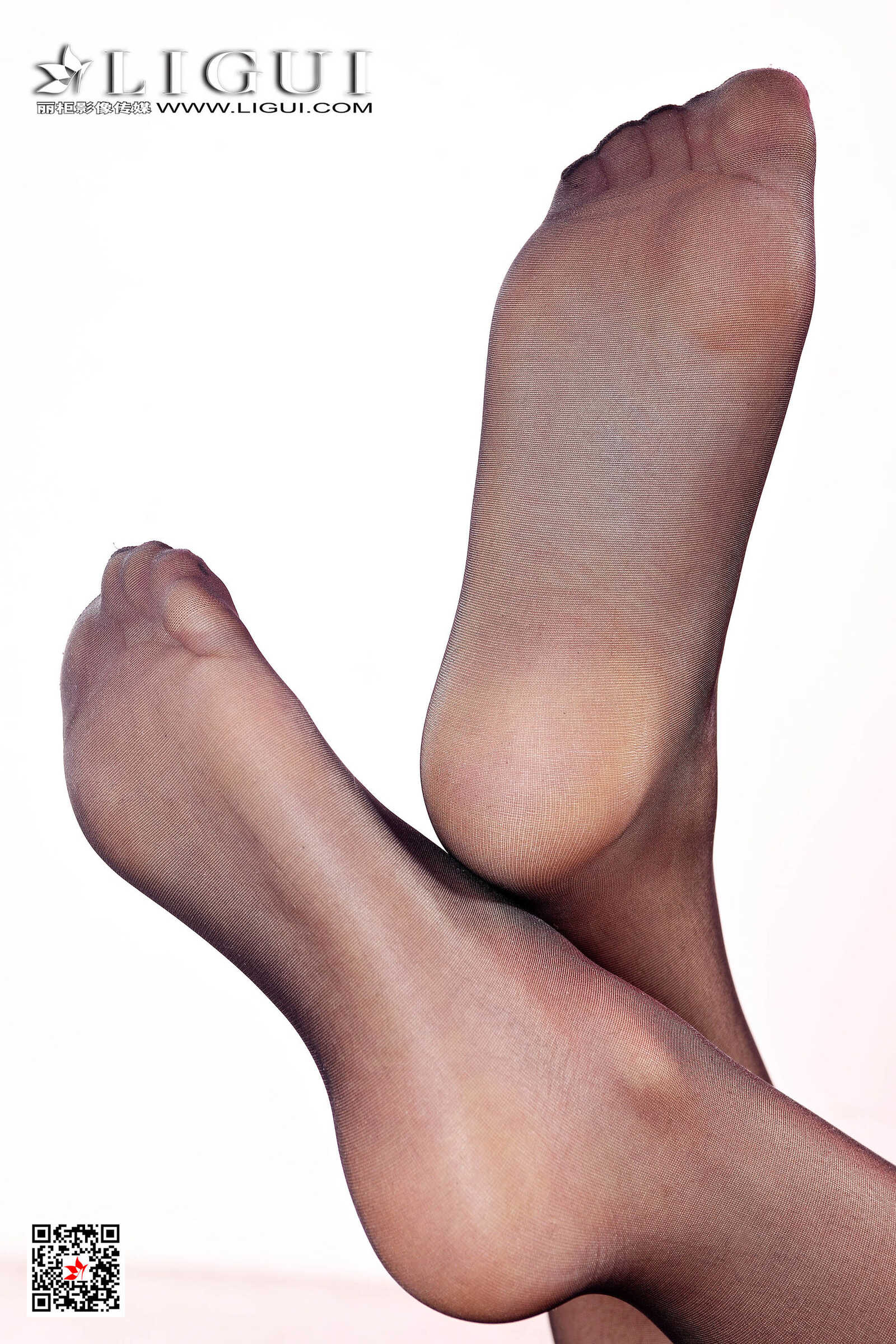 腿模允儿《黑丝大长腿》 [丽柜Ligui] 写真集第3张