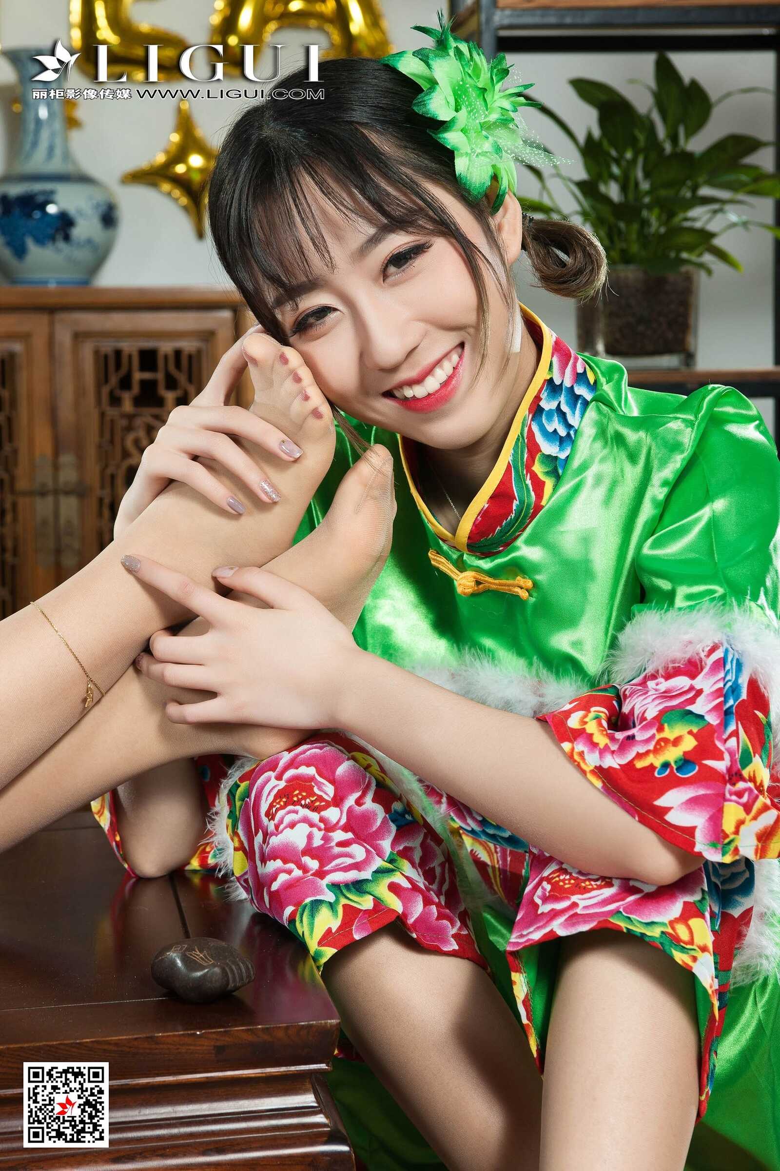 媛媛&amp;amp;鱼妹《新春丝足福利》 [丽柜Ligui] 网络丽第10张