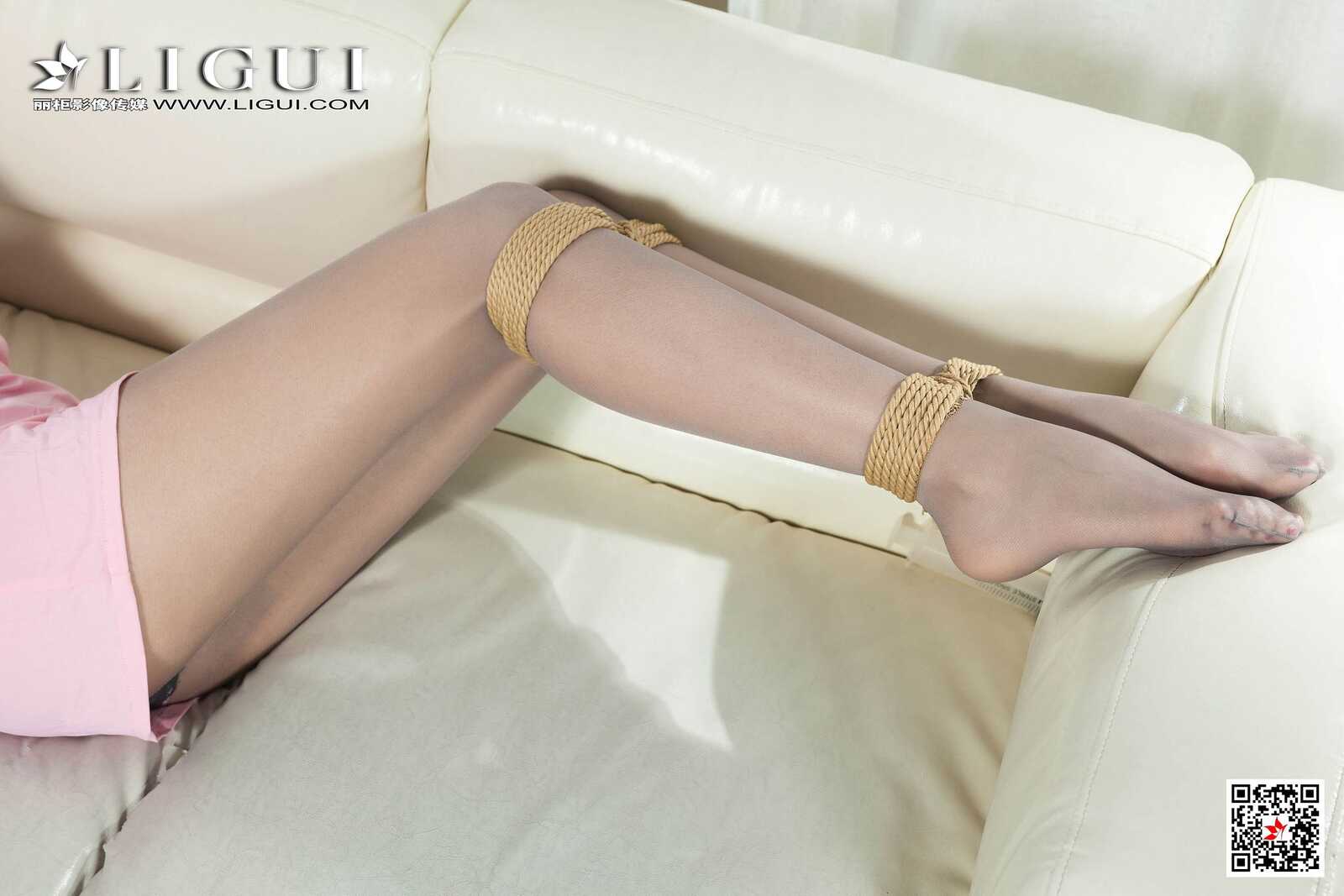 钟晴《灰丝粉护士》 [丽柜Ligui] 写真集第5张