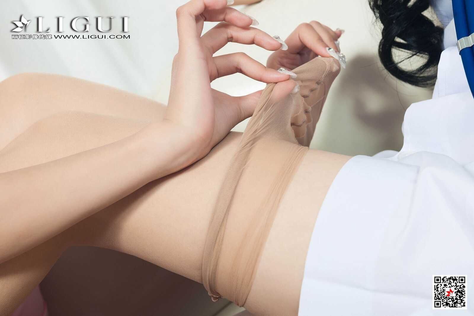 钟晴&amp;amp;凉儿《丝足病房》 [丽柜Ligui] 网络丽人第6张