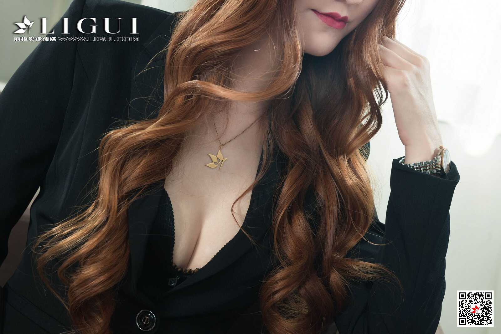 Model 小艺《肉丝袜OL》 [丽柜Ligui] 写真集第10张