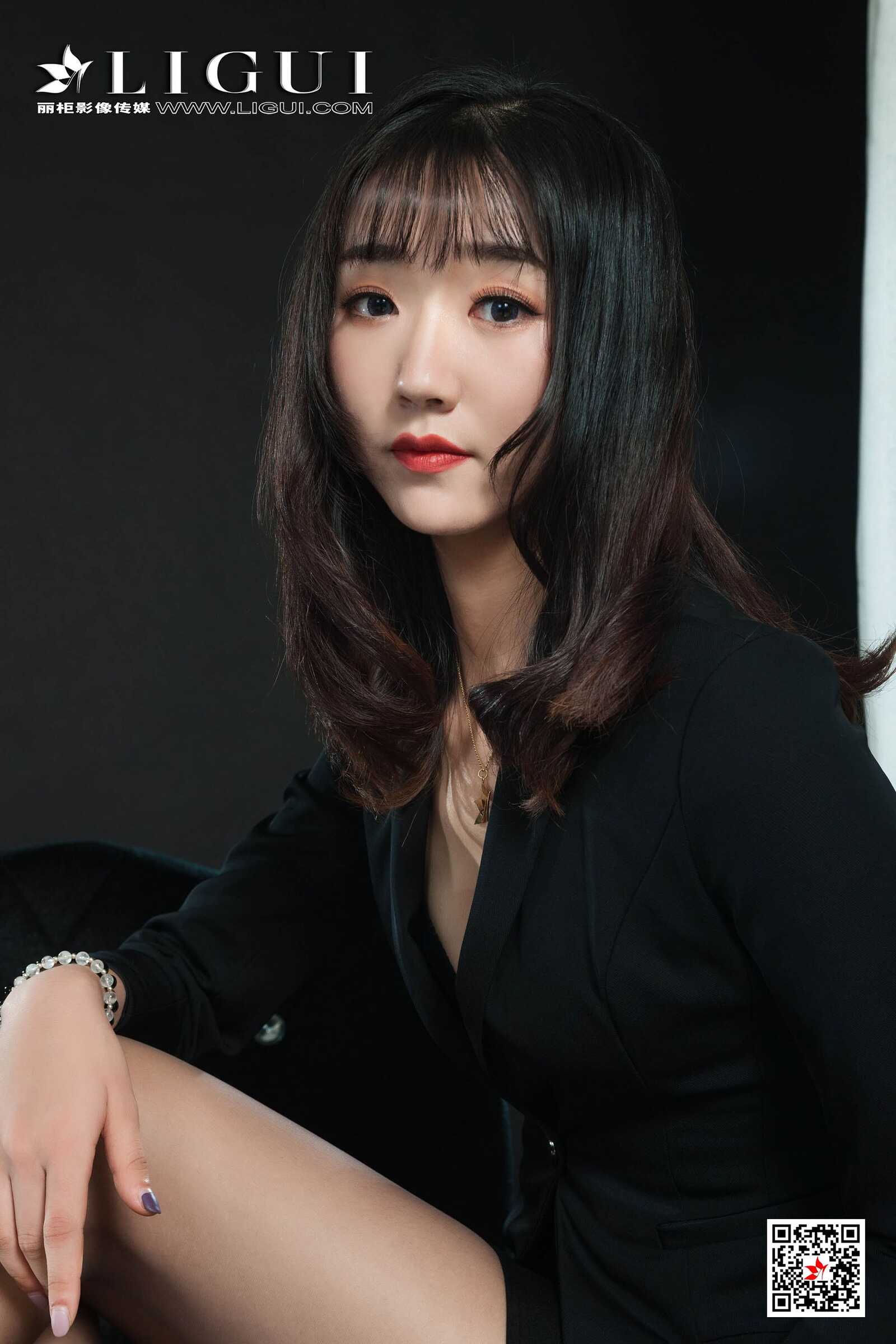 Model 小涵《肉丝高跟美腿OL》 [丽柜LIGUI] 网络丽人第9张