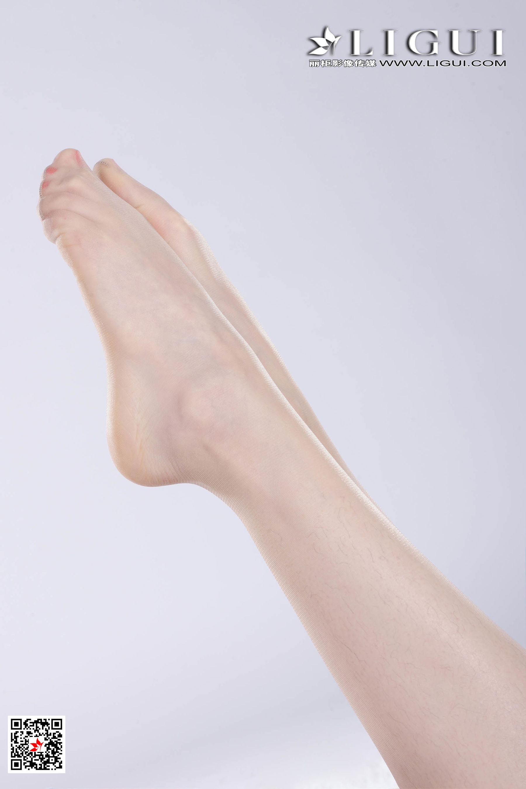 Model 秋晨《超短热裤足球女郎》 [丽柜LIGUI] 写真第4张