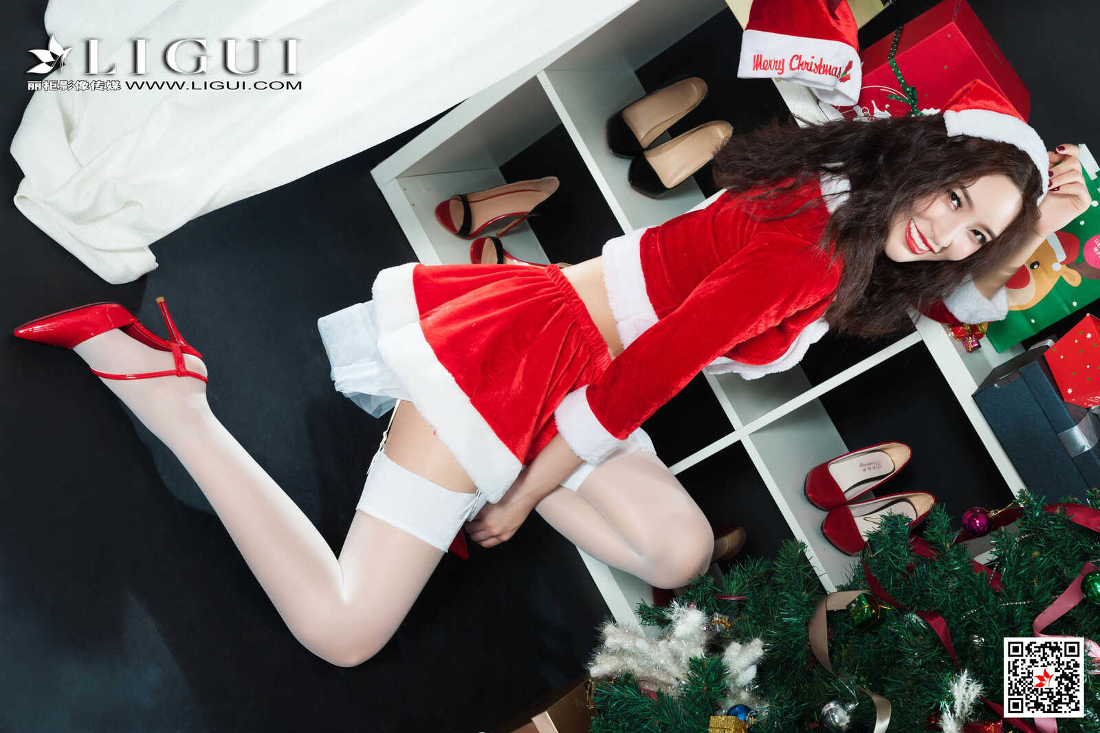 雪糕《白丝圣诞老人》 [丽柜Ligui] 写真集第14张