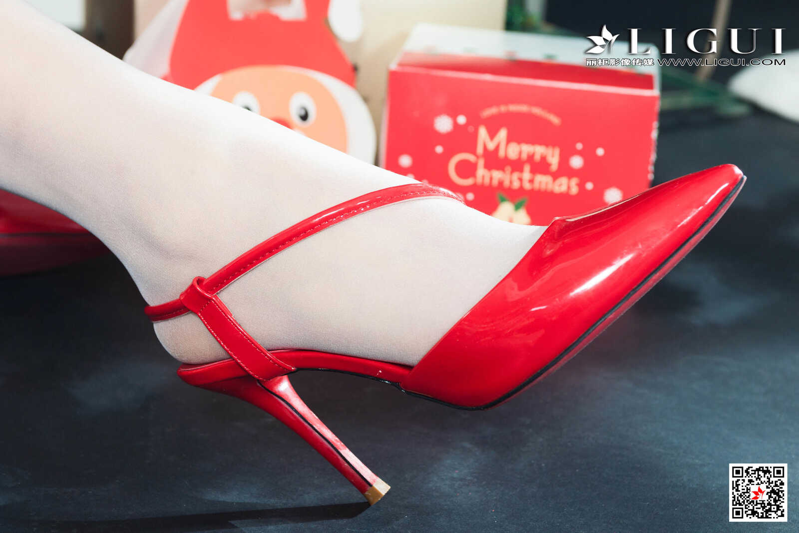 雪糕《白丝圣诞老人》 [丽柜Ligui] 写真集第11张