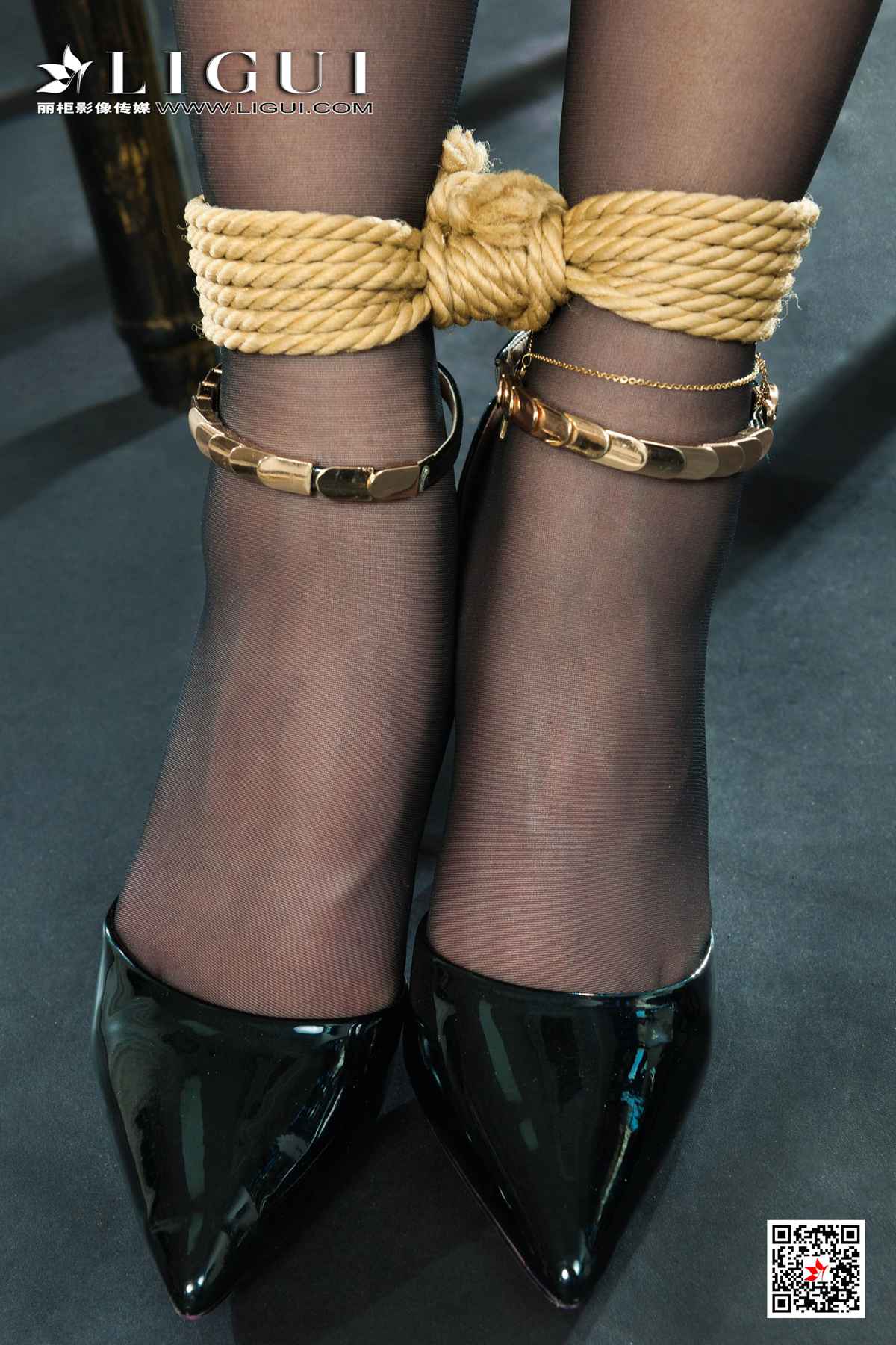 [Ligui丽柜] 2020.11.27《惩戒秘书》多多 在线浏览第13张