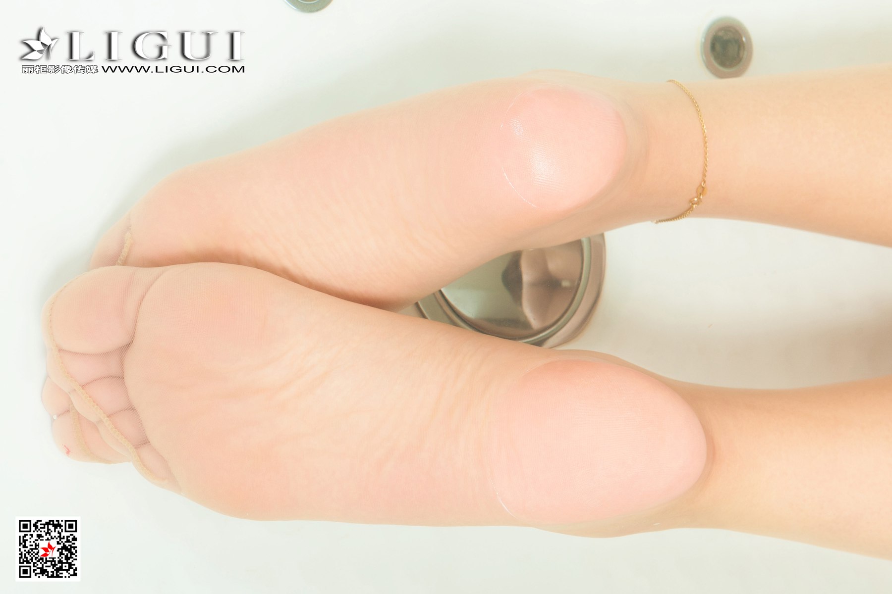 [Ligui丽柜]网络丽人 2020.12.30 Model《香浴新莲》安第1张