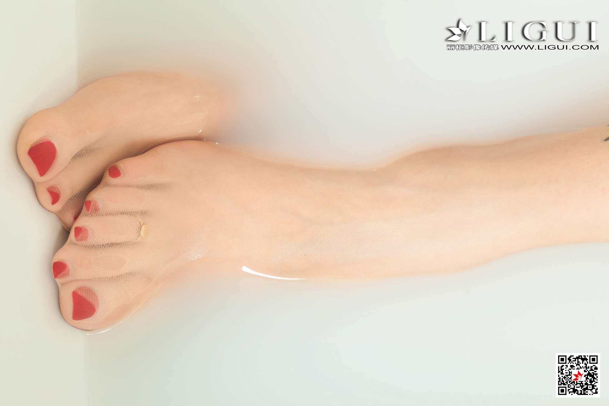 [Ligui丽柜]网络丽人 2021.04.30 Model《浴享丝柔之甜第13张