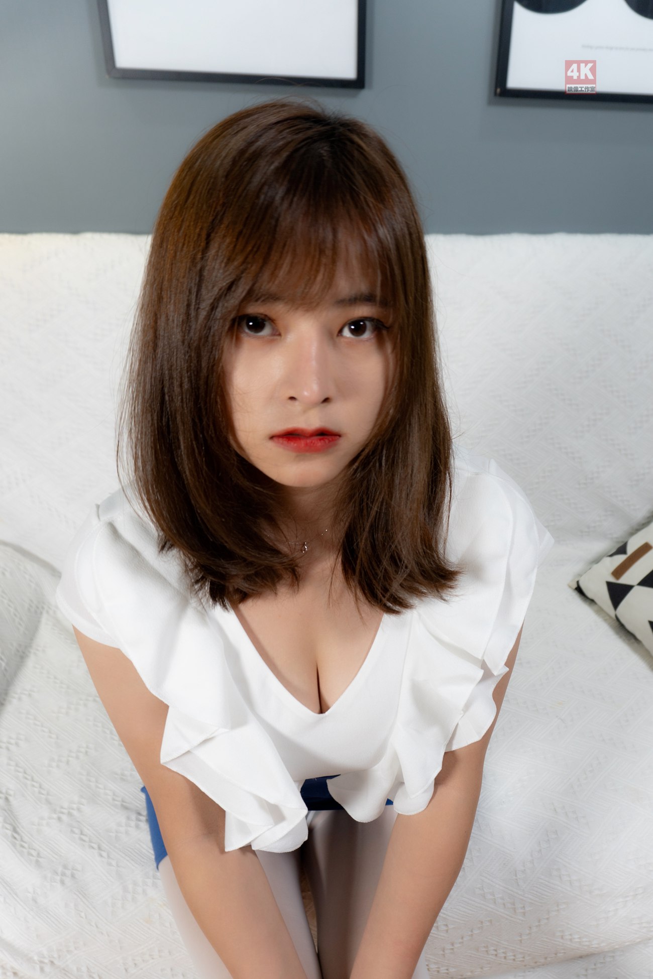 [Ligui丽柜]网络丽人 2021.06.22 Model《黑秘书 ro 白秘第15张