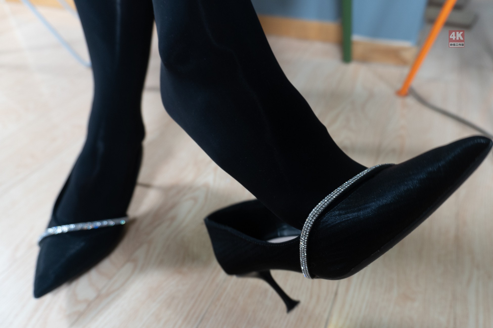 [Ligui丽柜]网络丽人 2021.06.22 Model《黑秘书 ro 白秘第8张