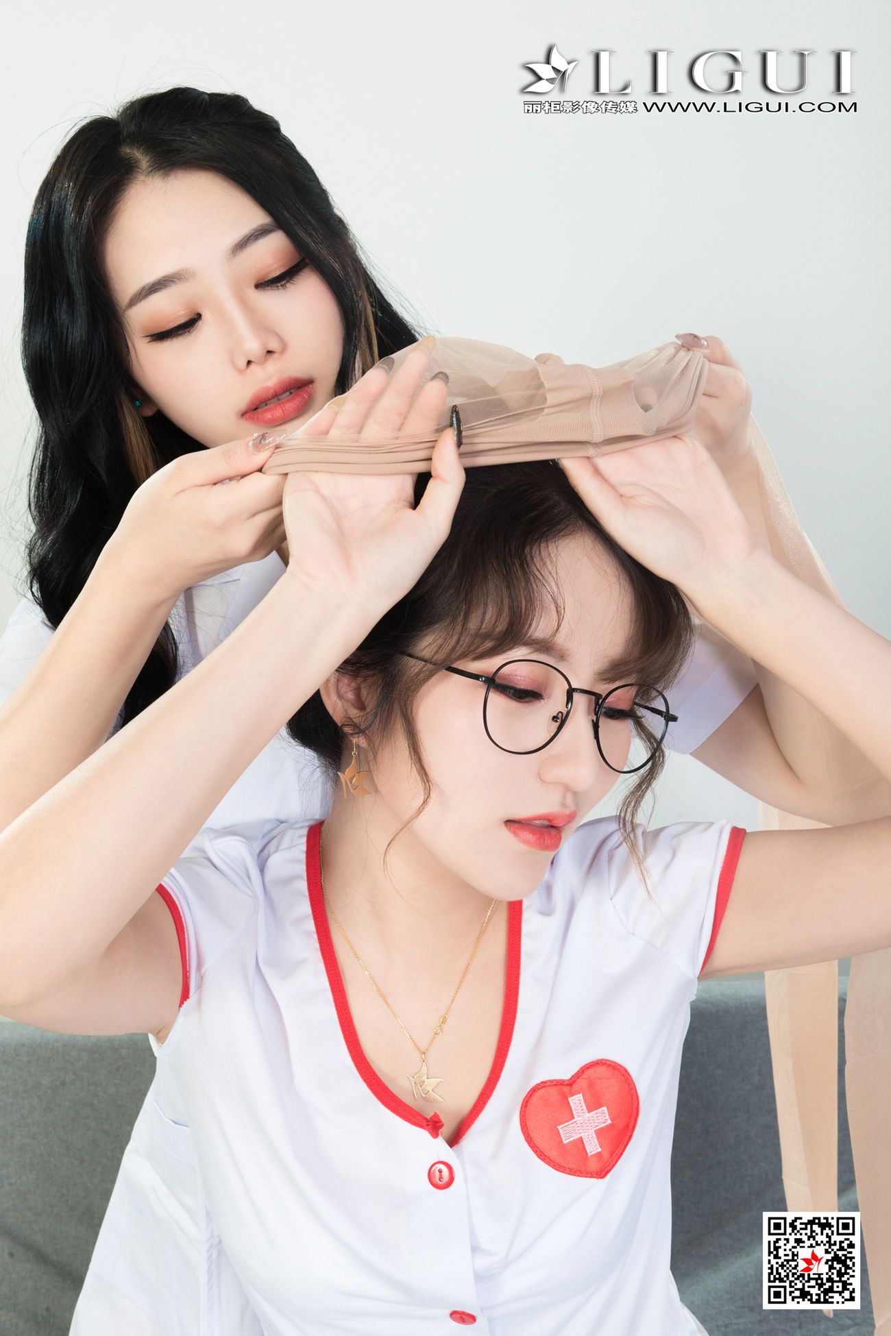 [Ligui丽柜]网络丽人 2021.06.25 Model《双生花-医护情第4张