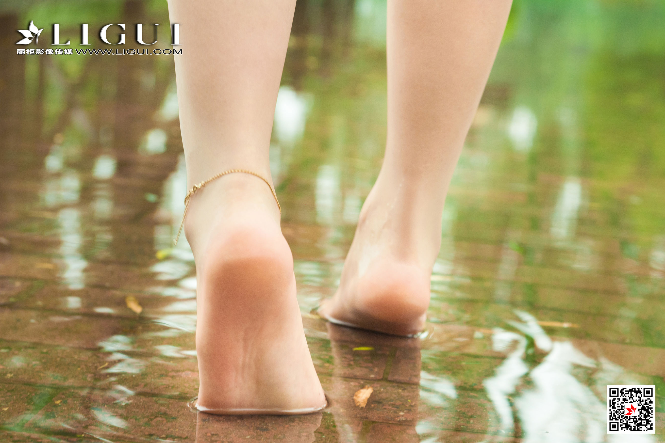 [丽柜Ligui] 网络丽人 Model 小爽 《雨中漫步》第15张