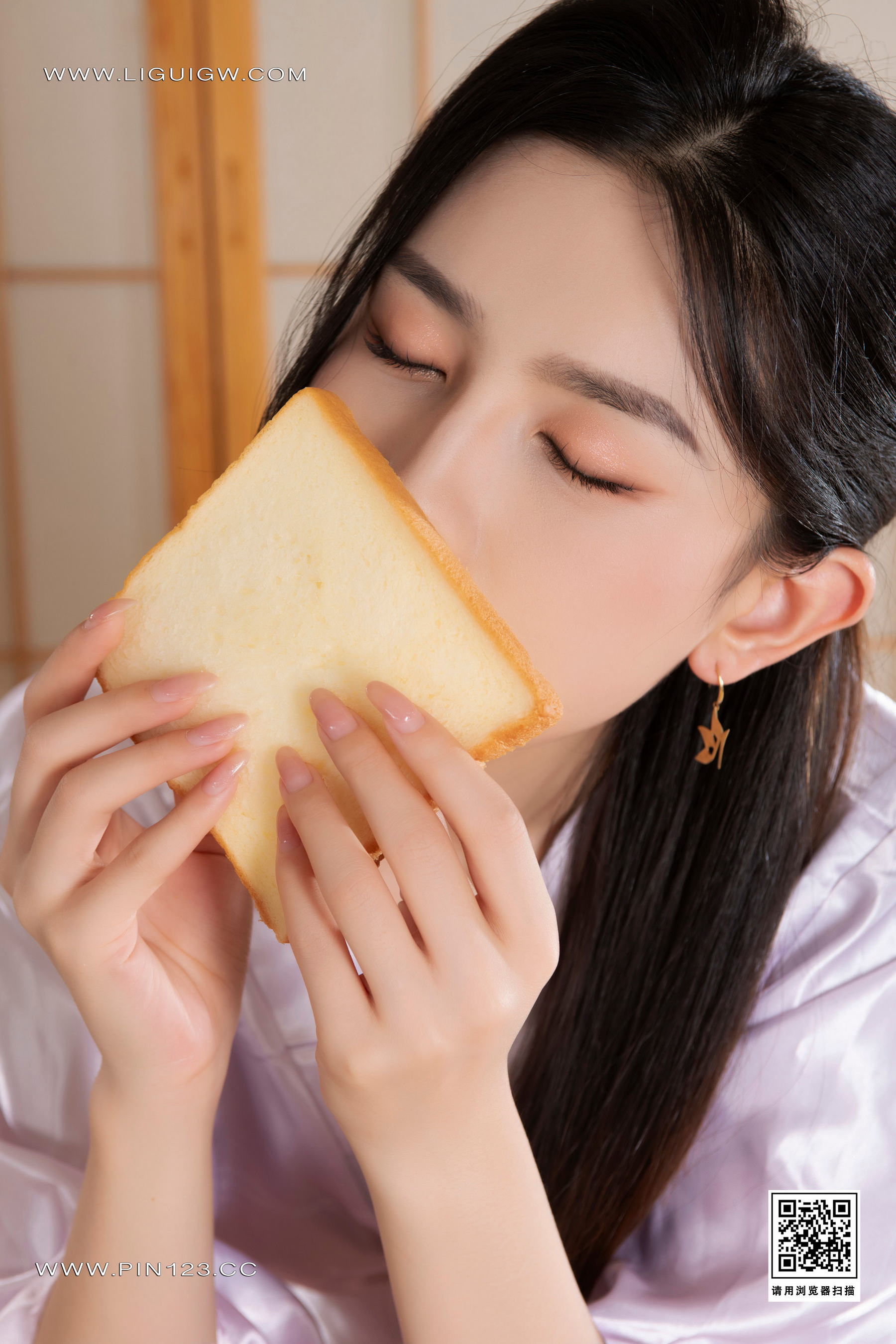 [Ligui丽柜] 2024.08.05《香足三明治》甜甜第25张
