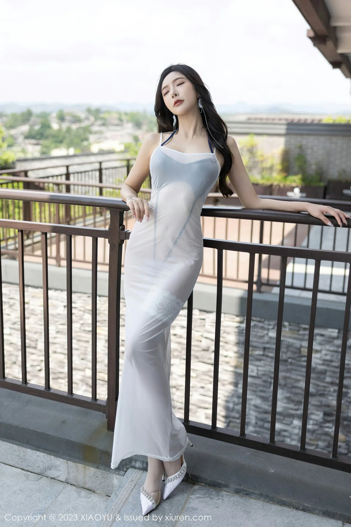  XIAOYU 语画界 Vol.1052 王馨瑶yanni 白色轻透连衣长裙贵州旅拍 [98P]第3张