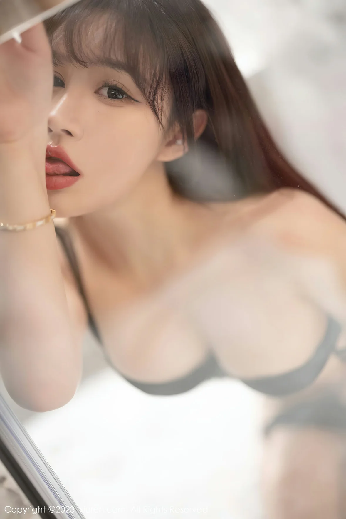  XiuRen 秀人 No.7013 张欣欣 诱人原色丝袜海南岛旅拍 [83P]第24张