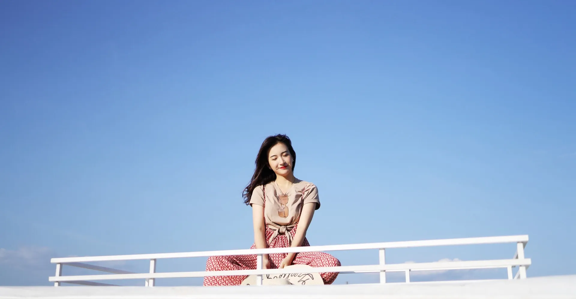  XIUREN秀人网 No.1718 艺儿拿铁第1张