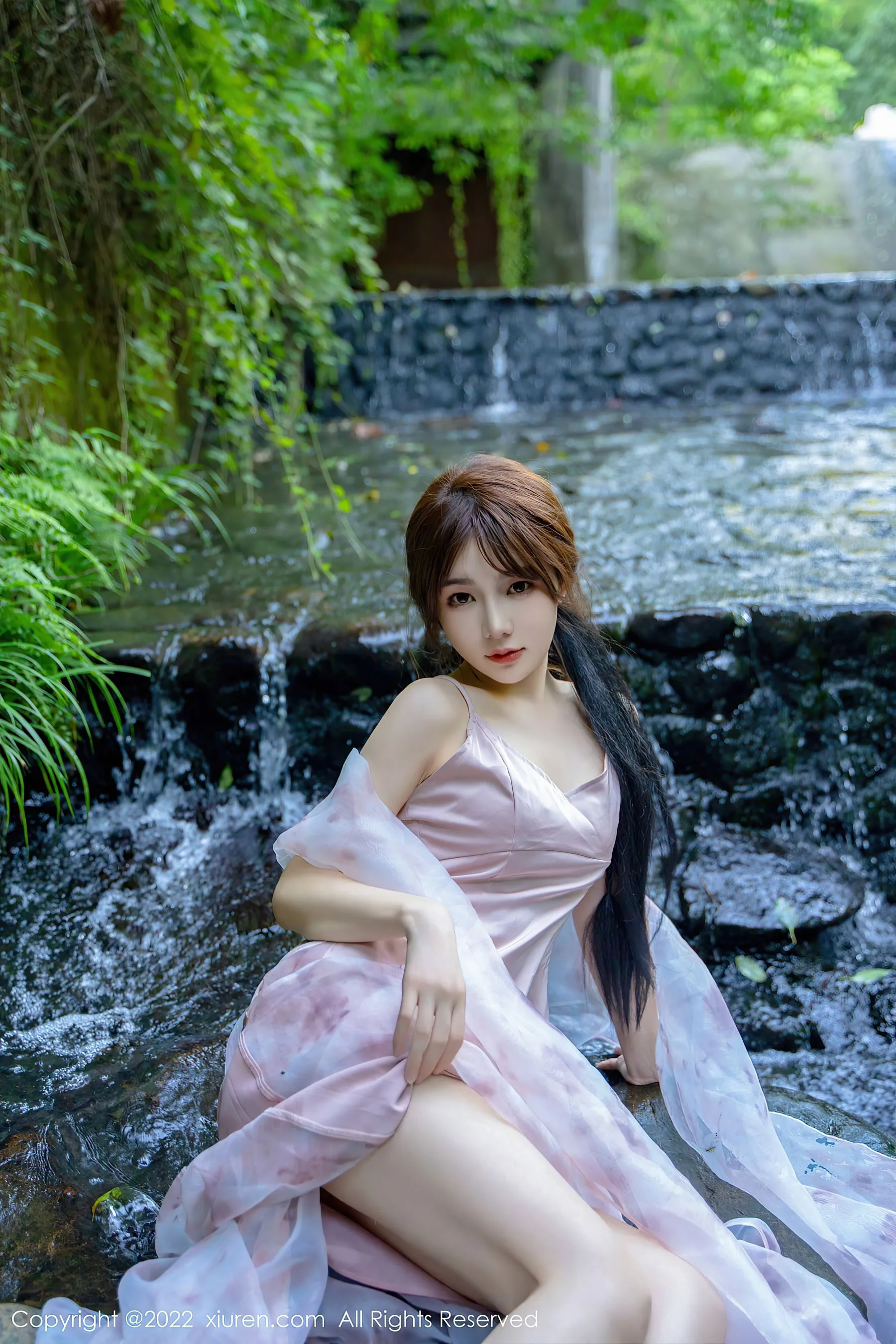  秀人网 No.5690 婠婠么 美腿长裙第9张