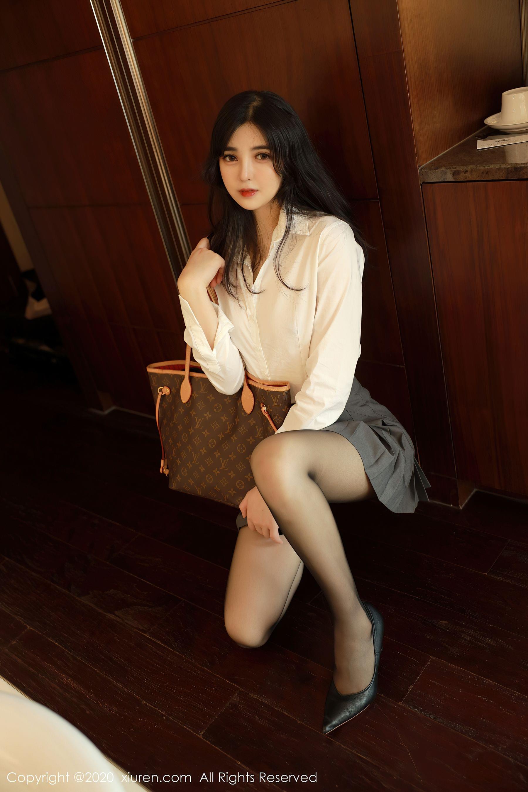 秀人XIUREN No.2330 韩静安第2张