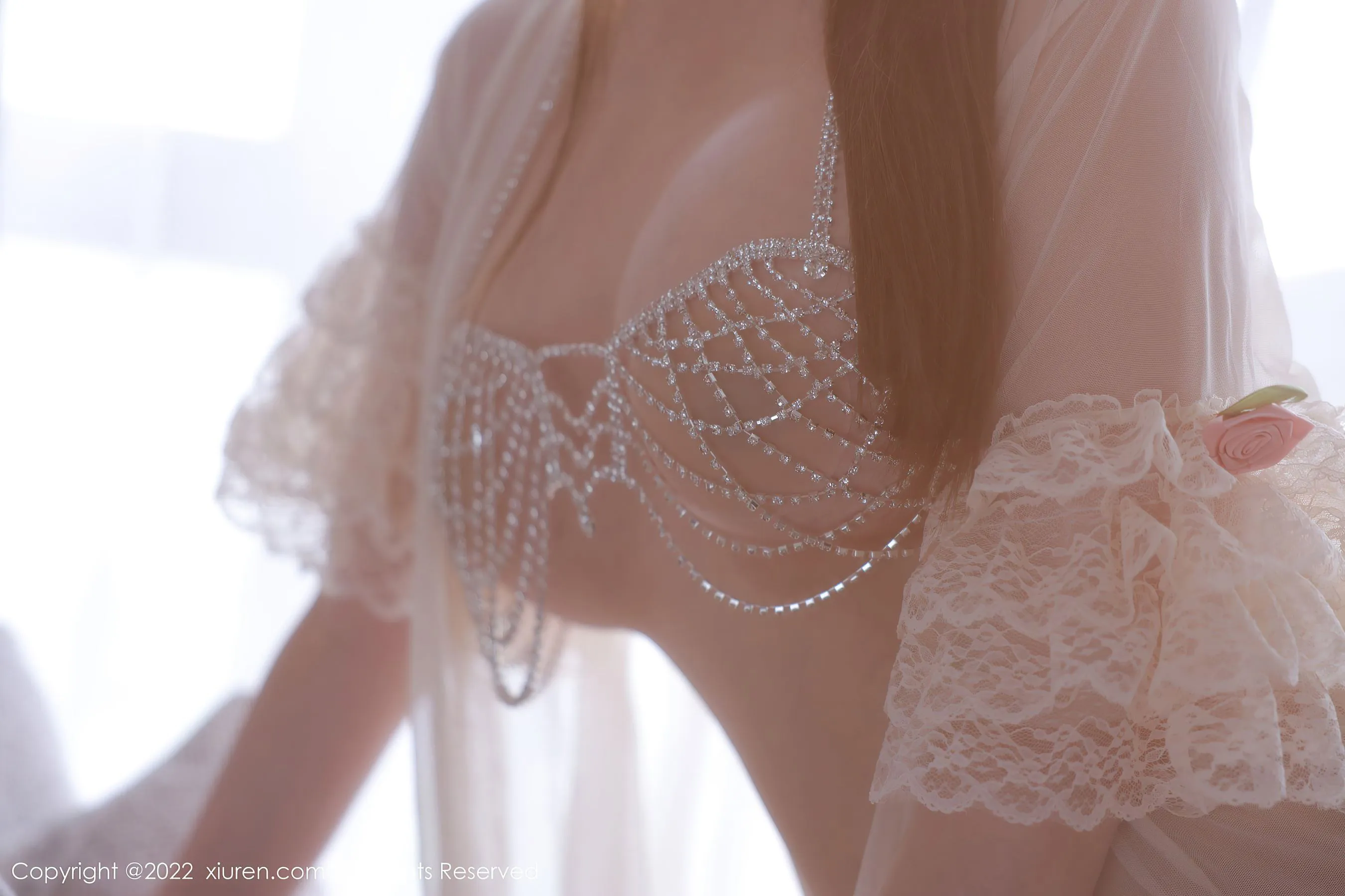  秀人网 No.5761 甜妮 丰腴美臀第16张