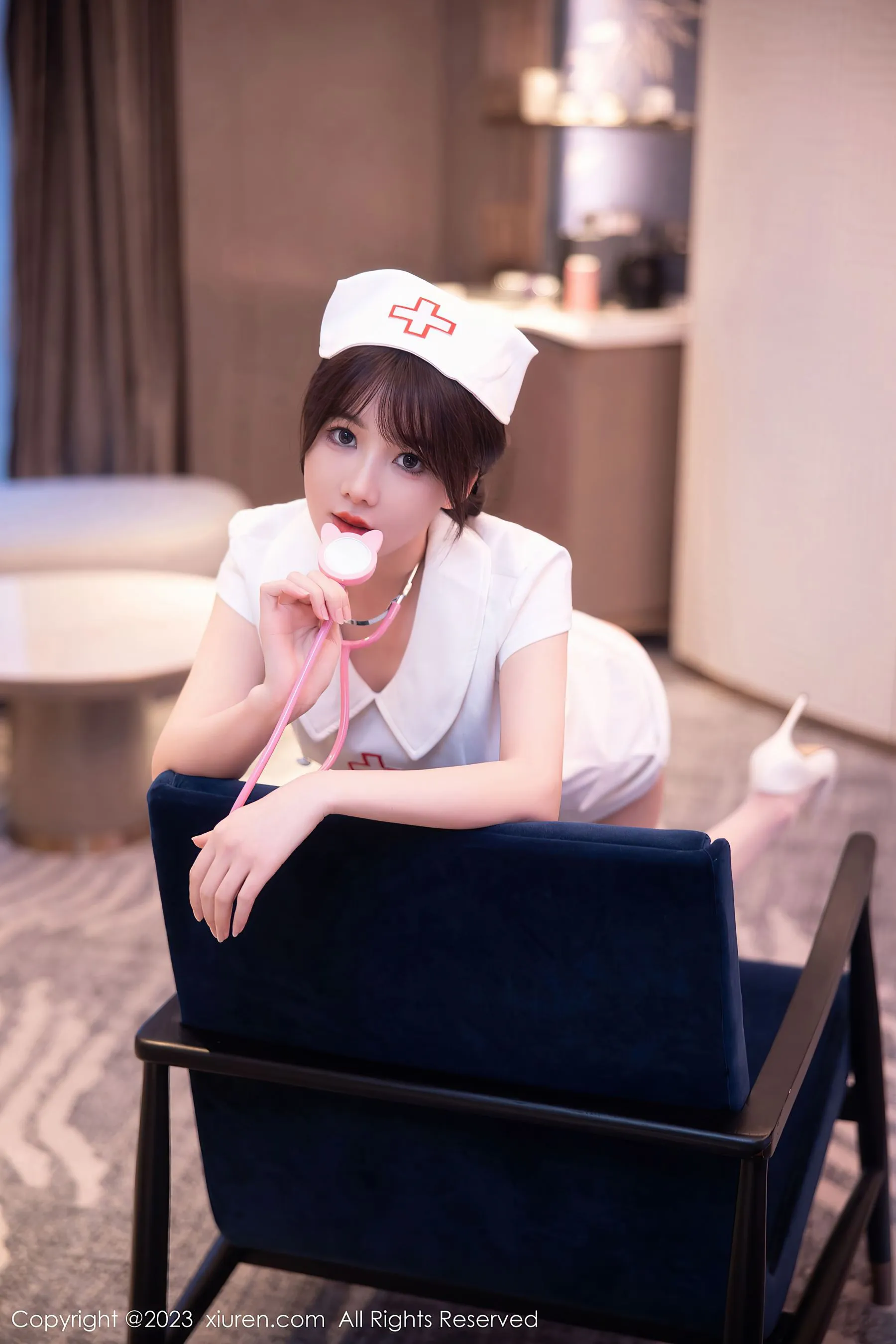  秀人网 No.6221 婠婠么 护士服丝袜第23张