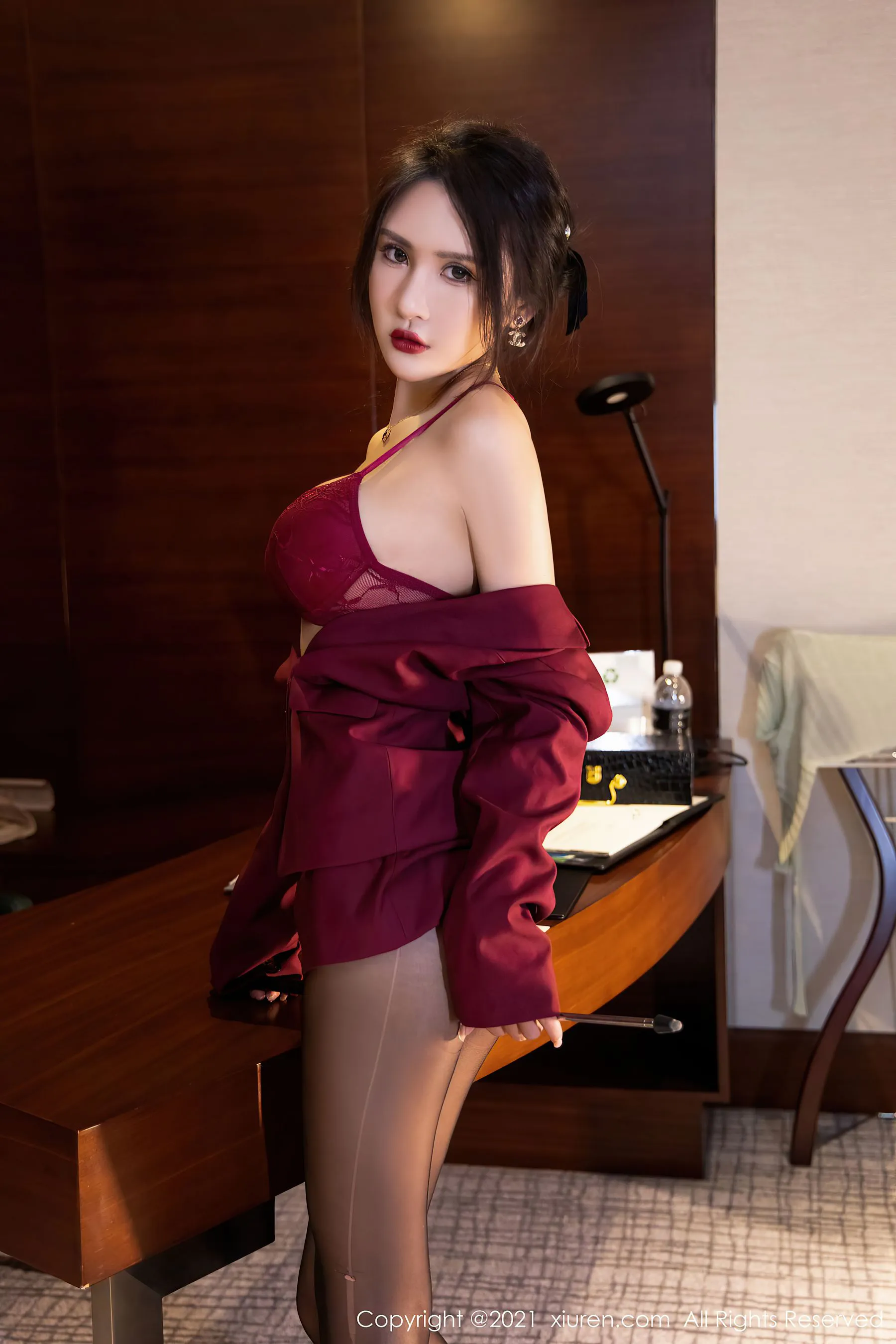  秀人 No.4038 Emily尹菲第10张