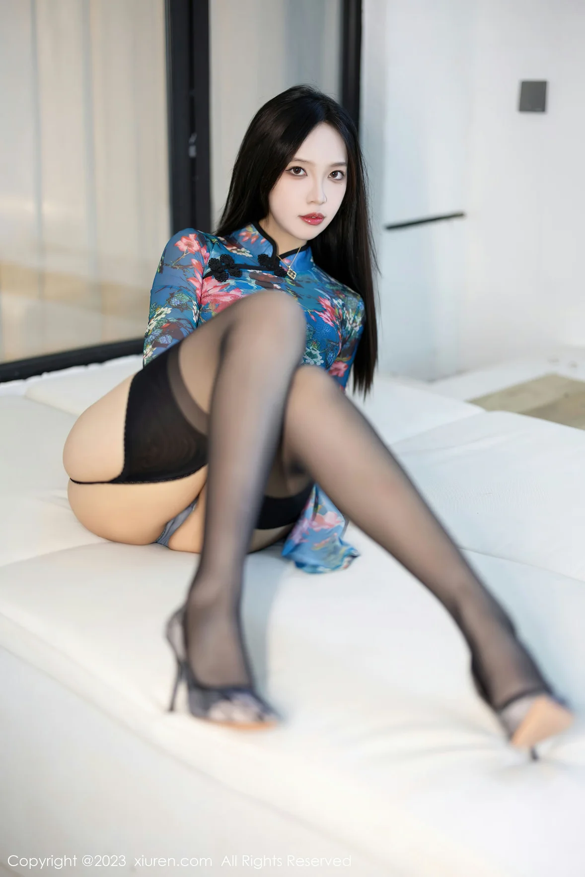  XiuRen 秀人 No.7271 郑颖姗Bev 蓝色旗袍性感写真 [82P]第7张