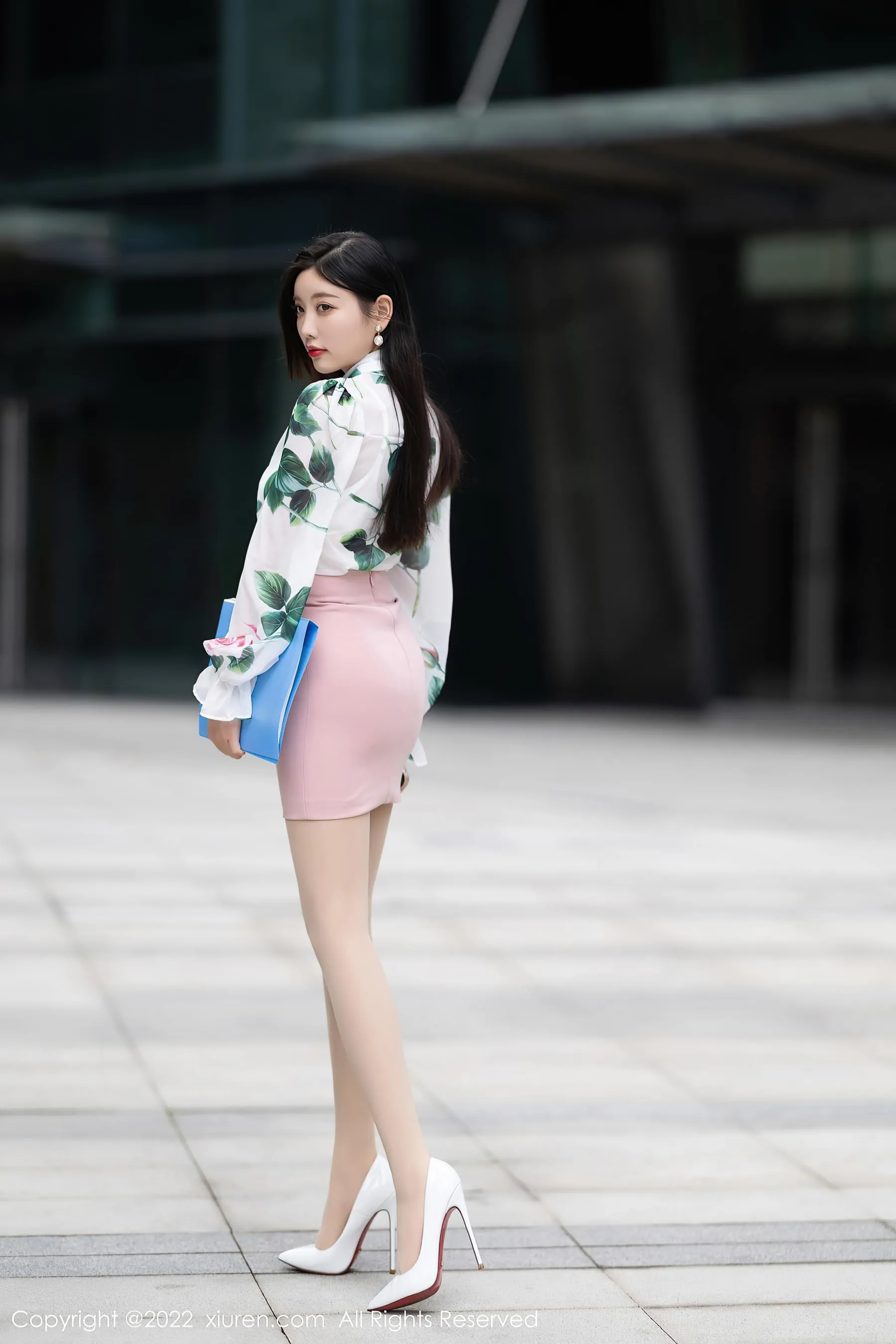  秀人网 No.5171 杨晨晨Yome 丝袜美腿第17张