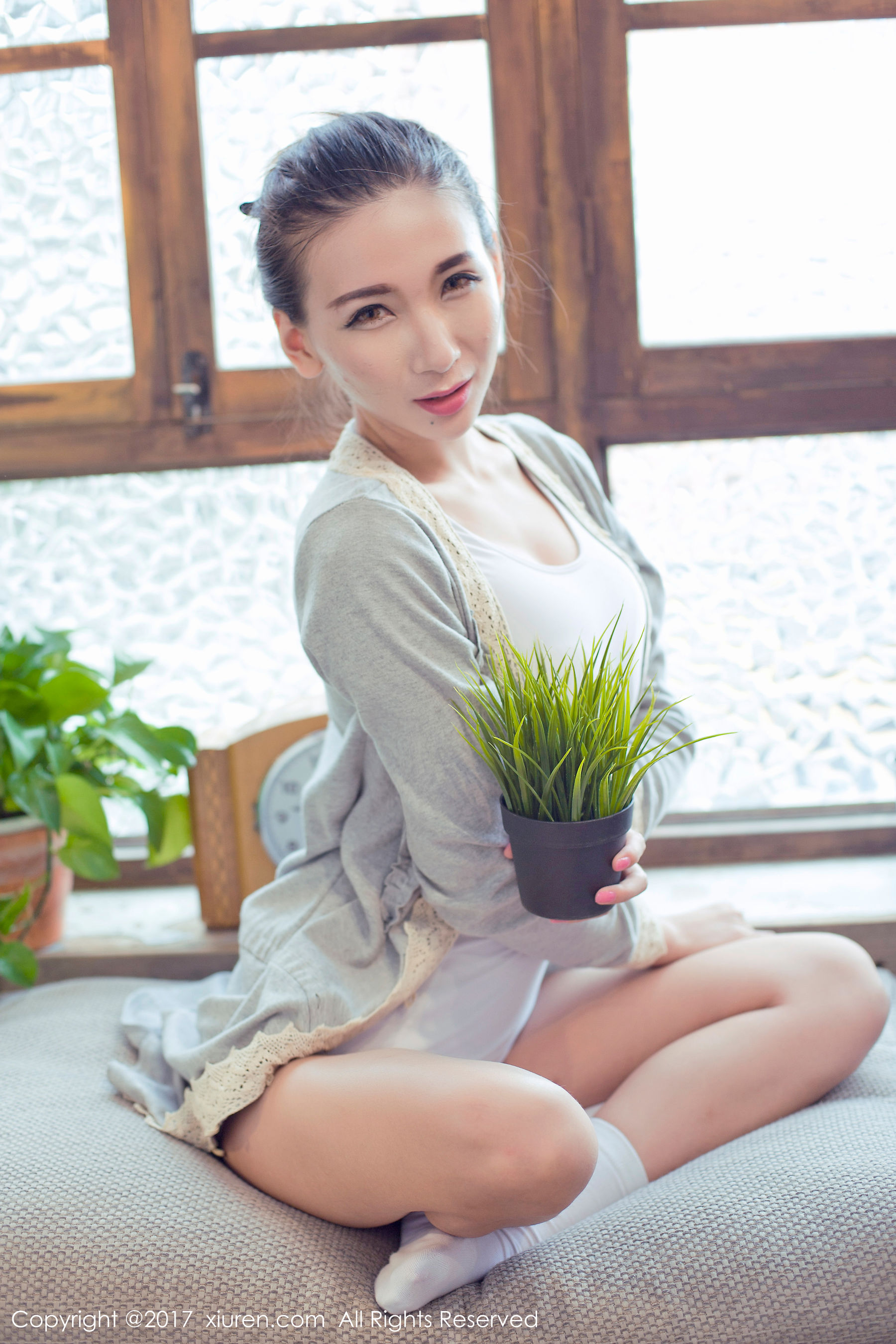  赵颖《美胸细腰小女生的极度诱惑》 秀人网XIUREN No.759第8张