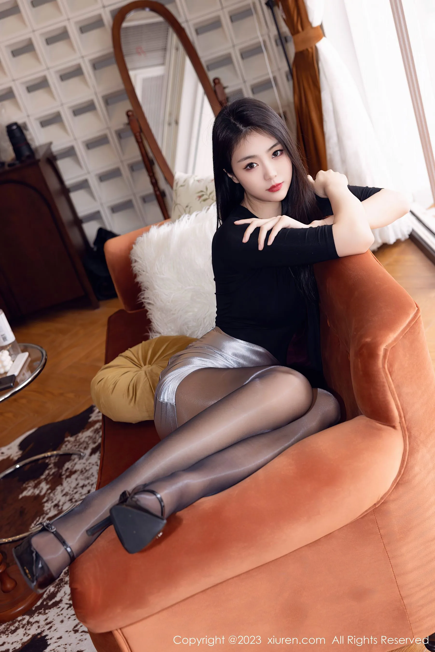  秀人网 No.6493 可樂Vicky 黑丝短裙第16张