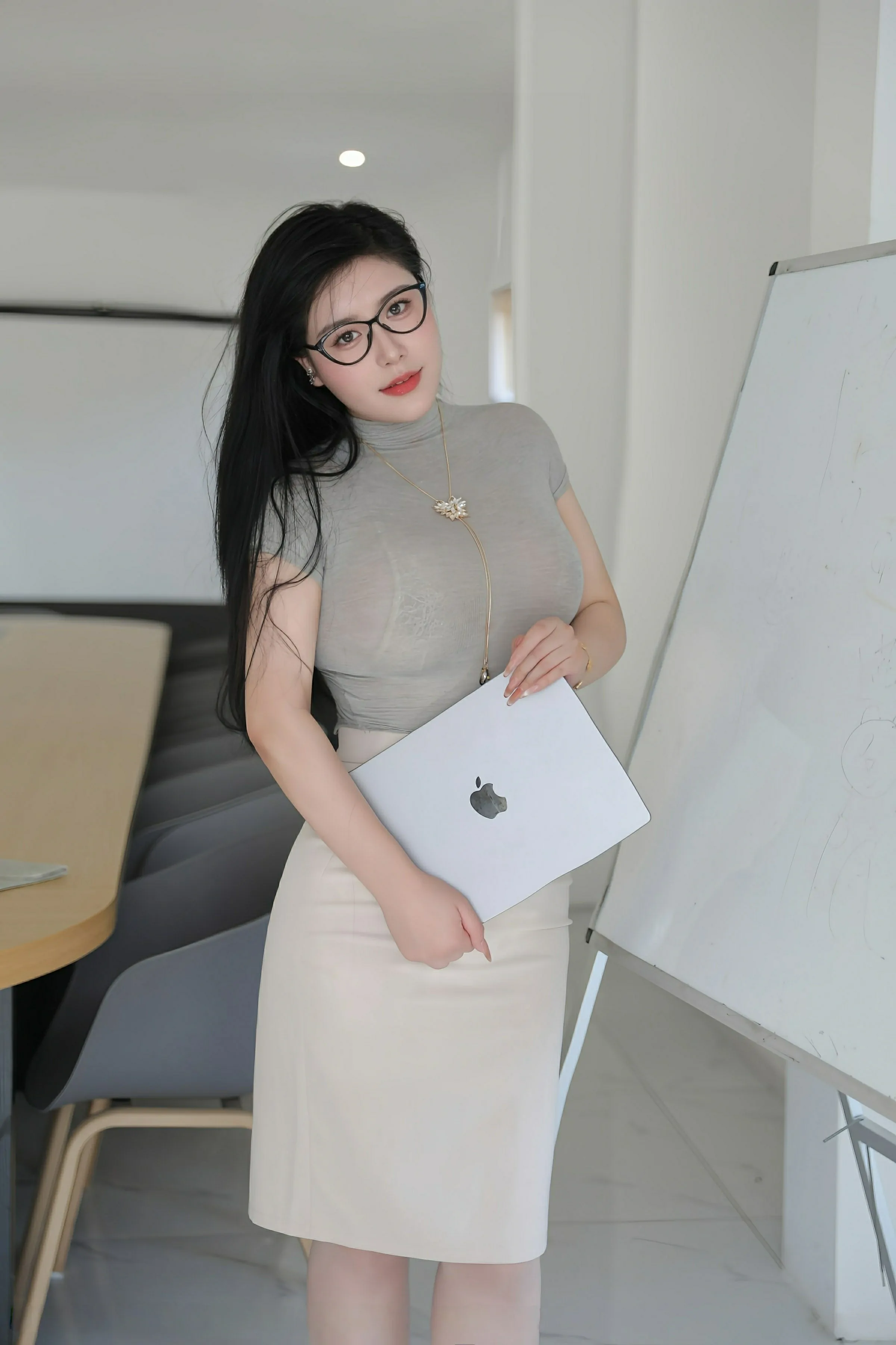  秀人网 No.10488 王婉悠Queen [80P]第1张