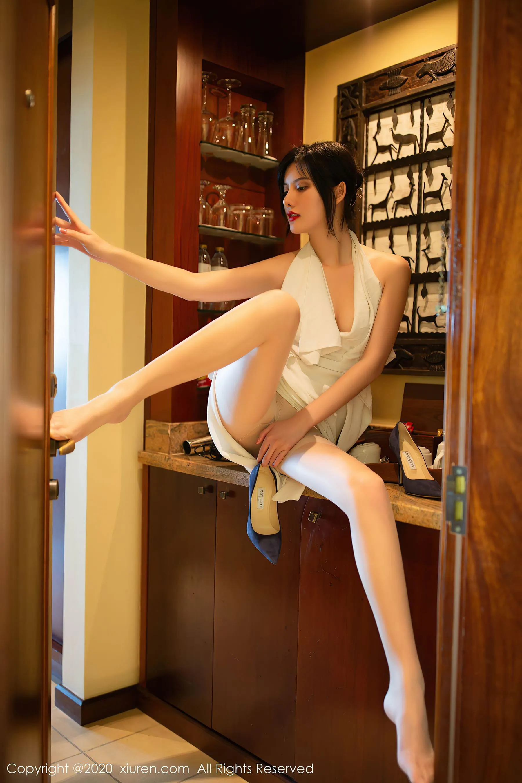  秀人XIUREN No.2389 就是阿朱啊第4张