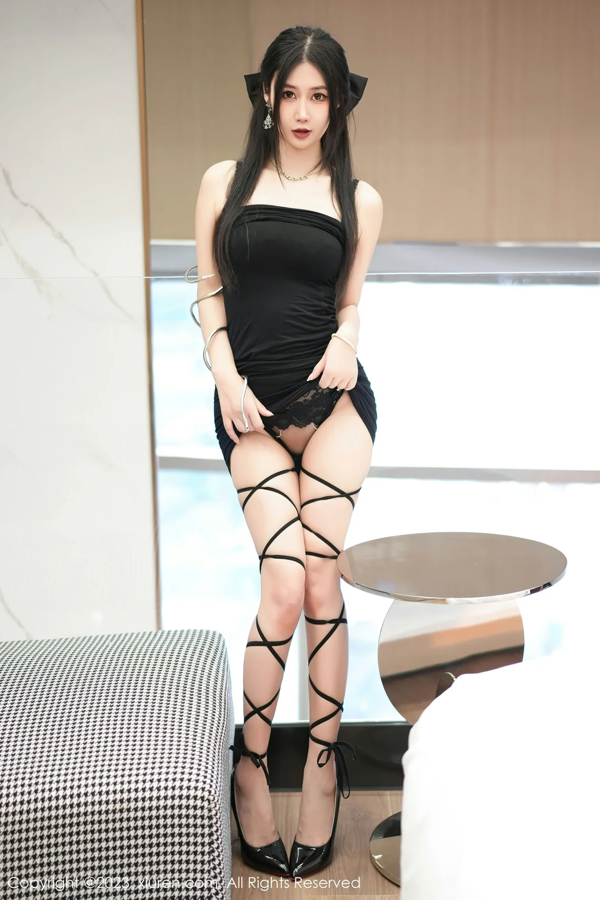  秀人网 No.7394 laura阿姣 吊带短裙性感写真 [73P]第2张