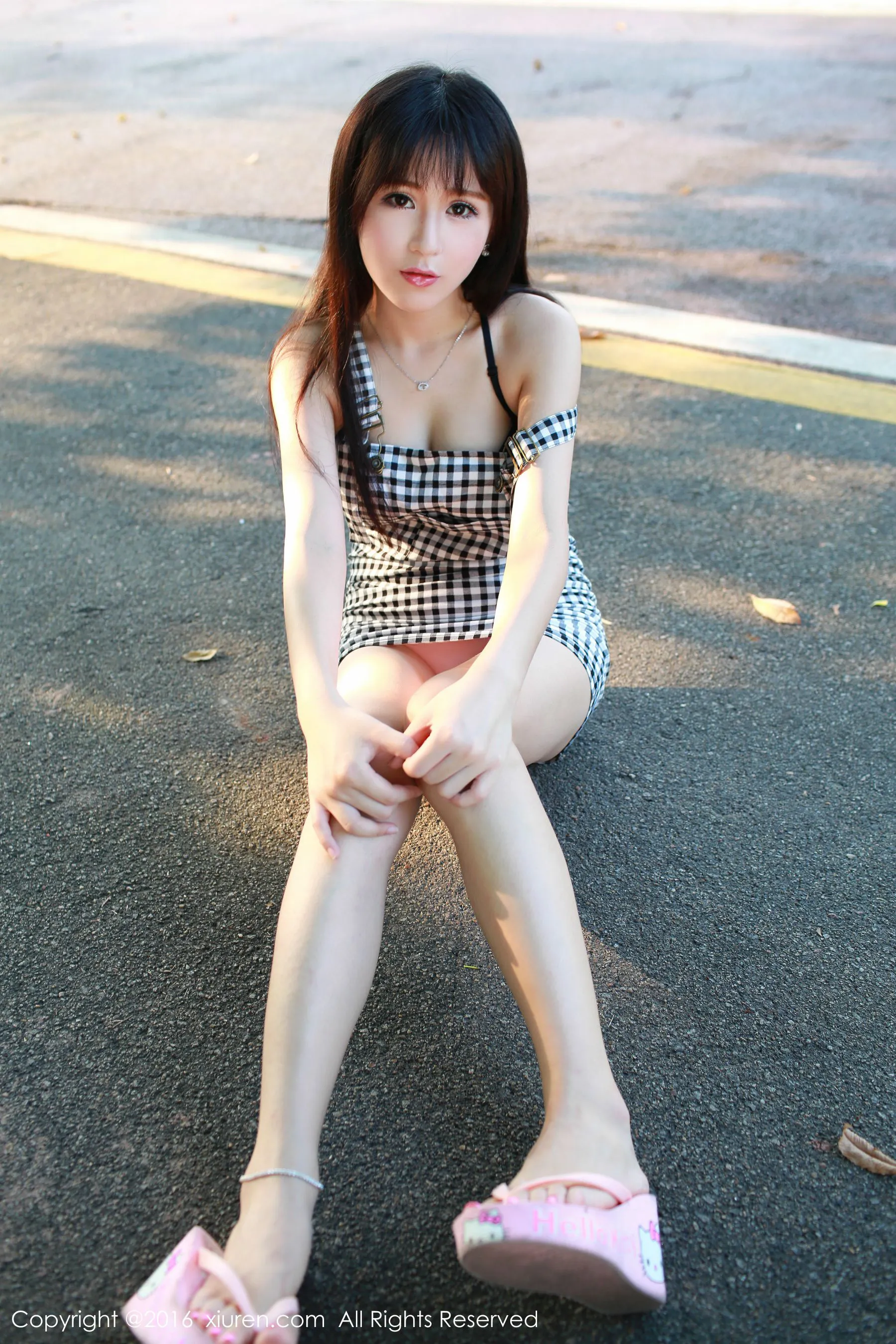  唐雨辰TYC《外拍超短裙+睡衣》 秀人网 No.510第12张